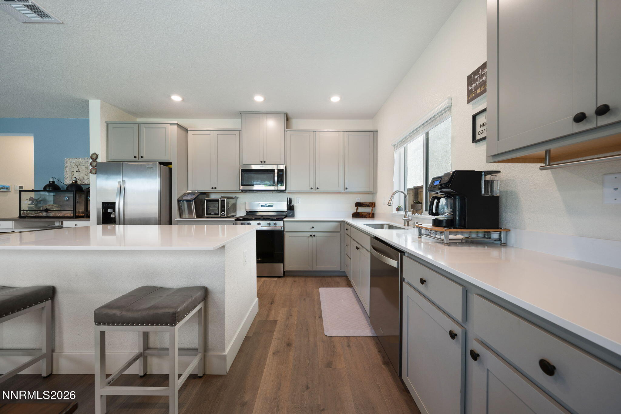 1862 Biotite Way Property Photo 4