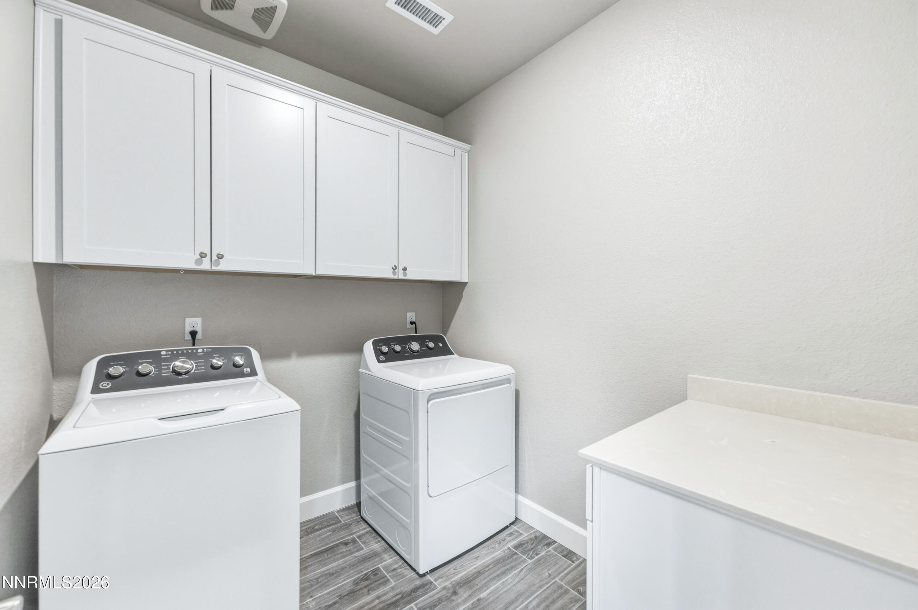 2053 Marcus Way Property Photo 21