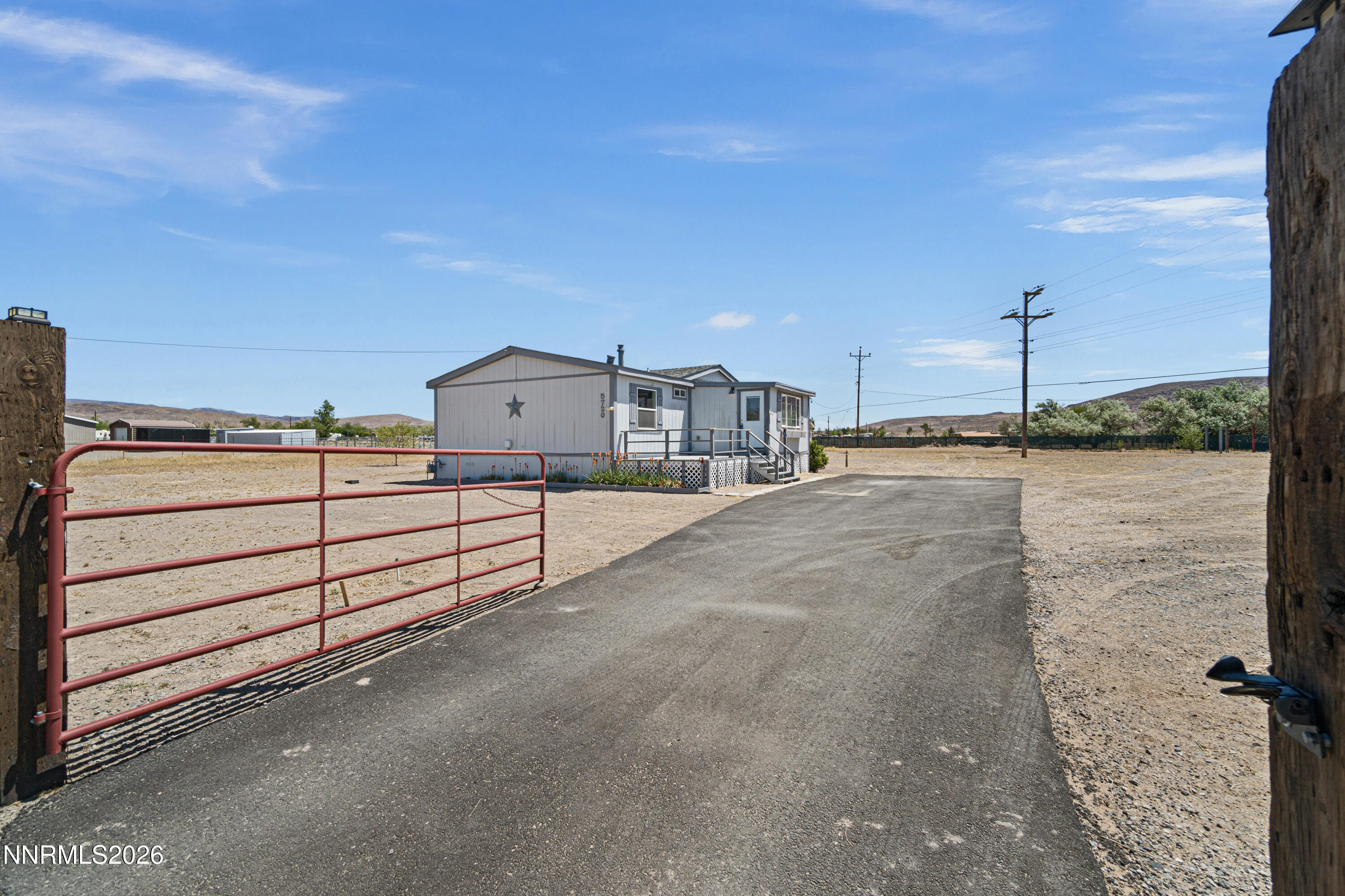 5720 Apache Drive Property Photo 6