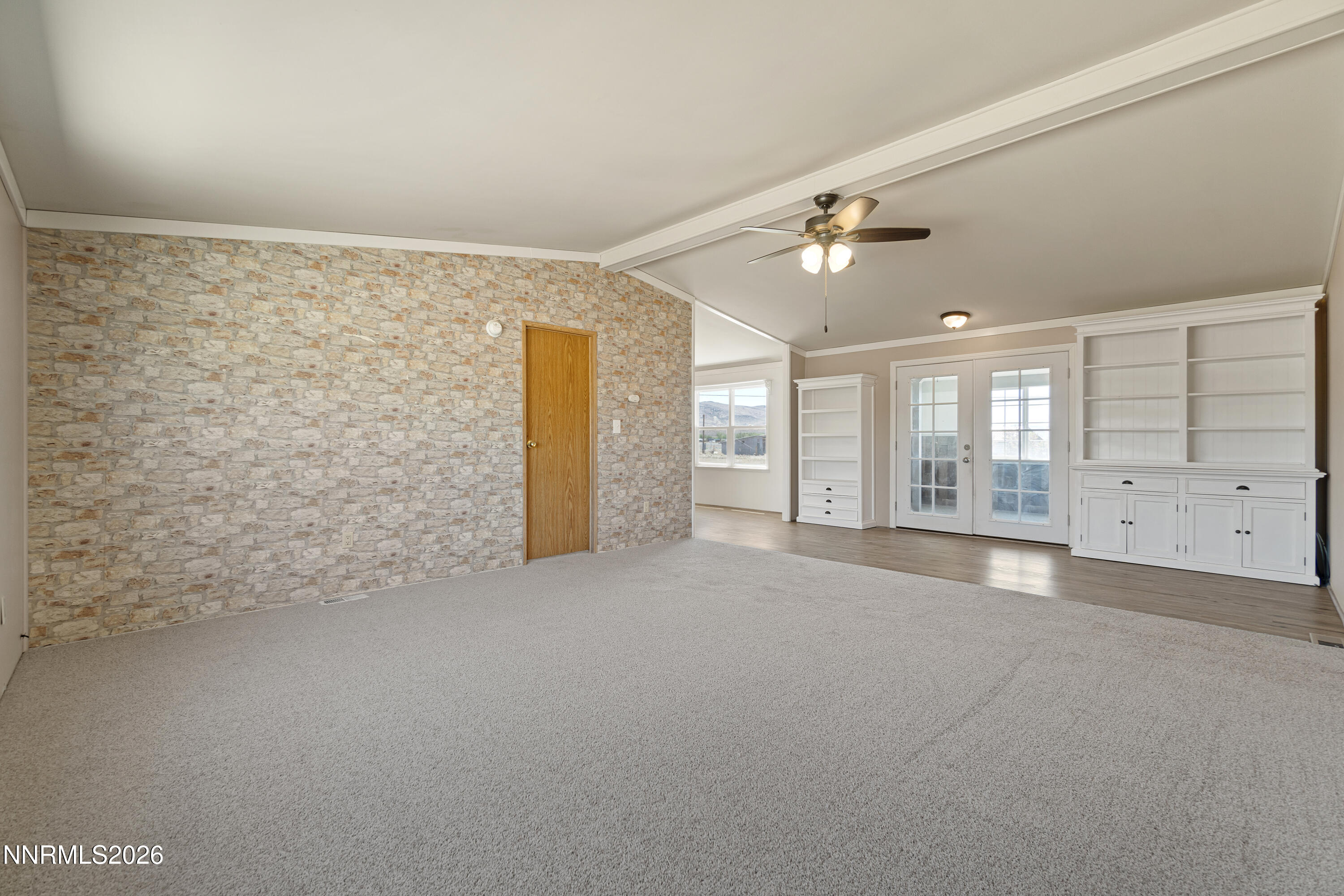 5720 Apache Drive Property Photo 11