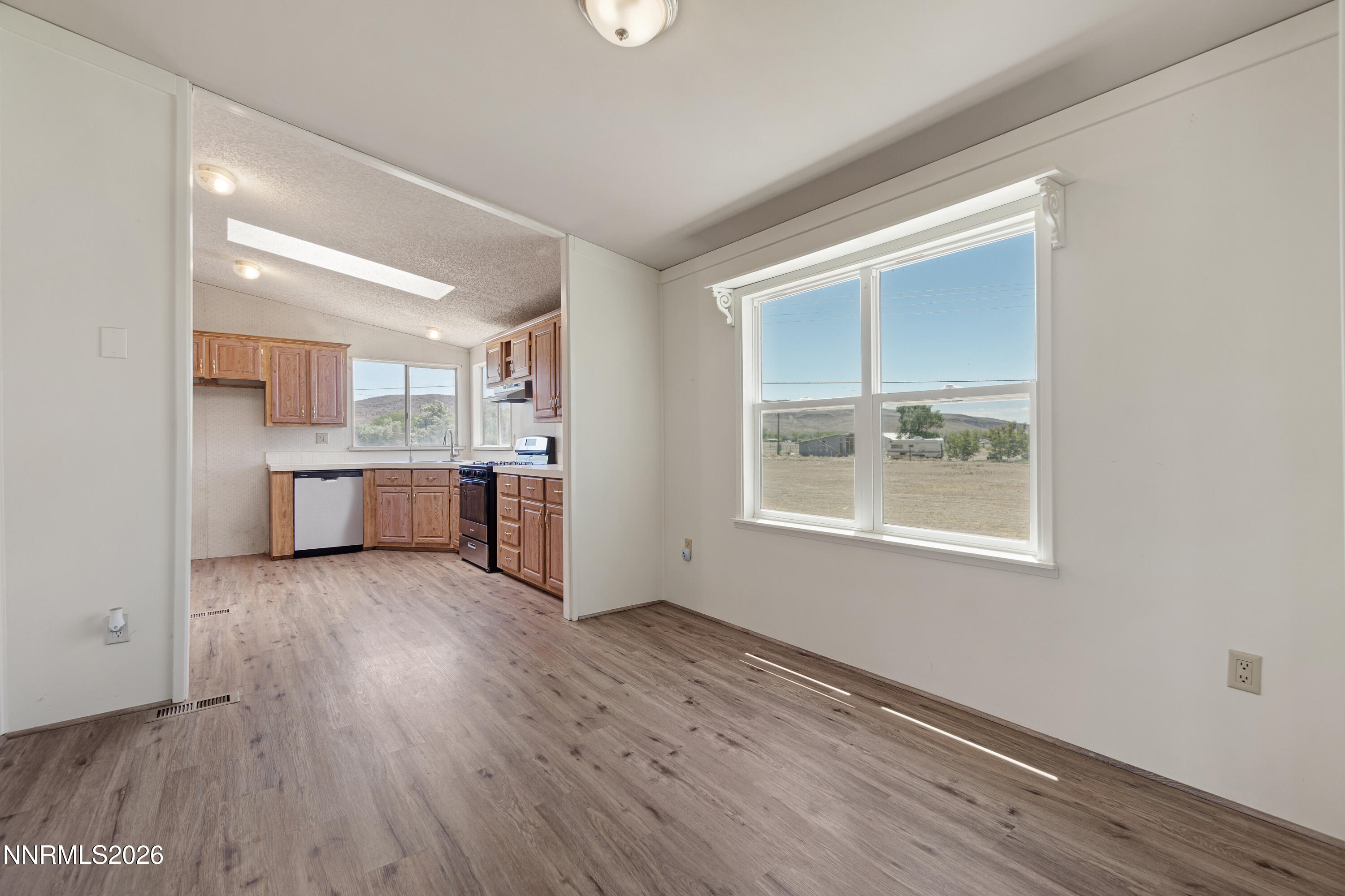 5720 Apache Drive Property Photo 12