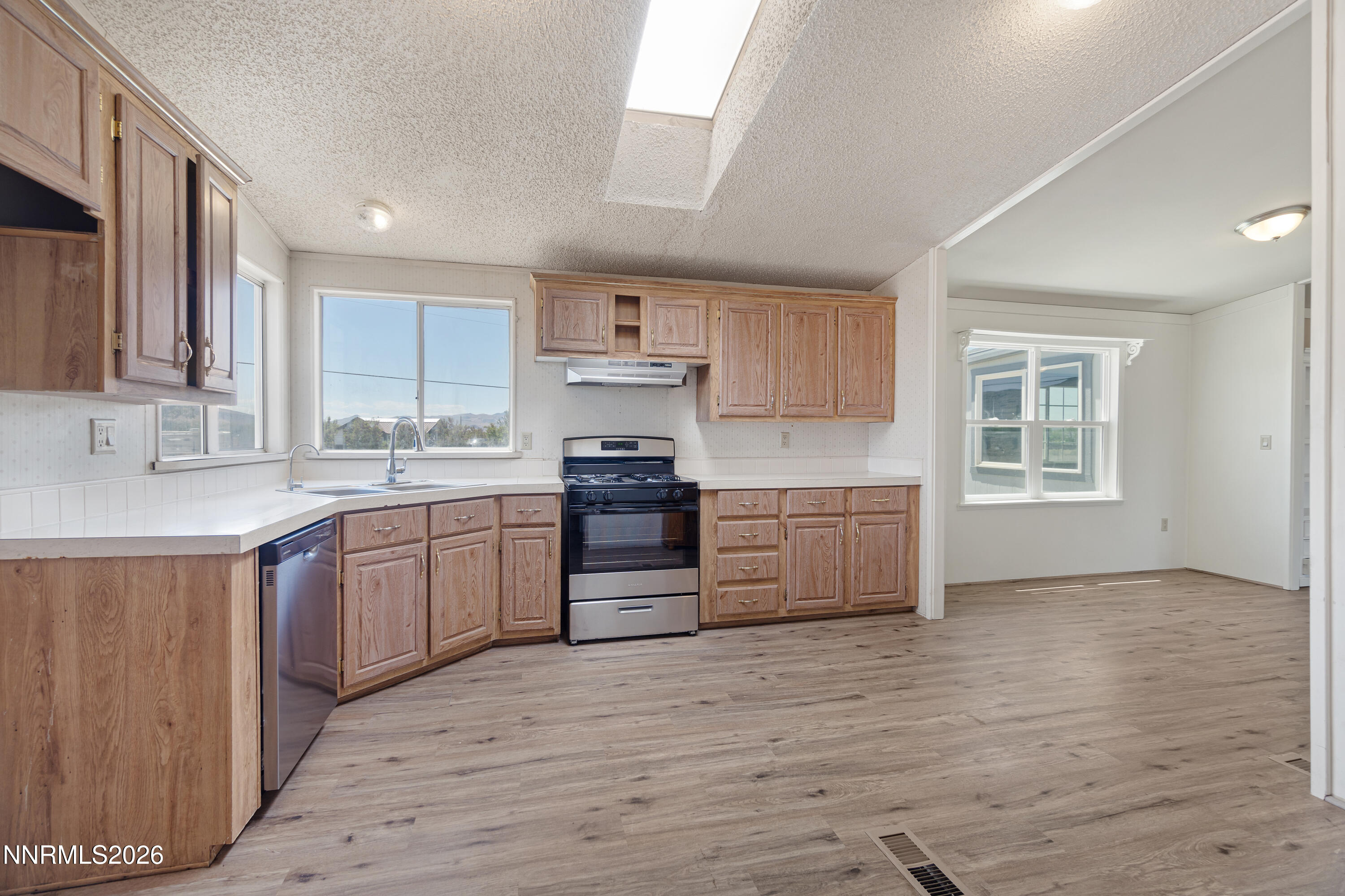 5720 Apache Drive Property Photo 15