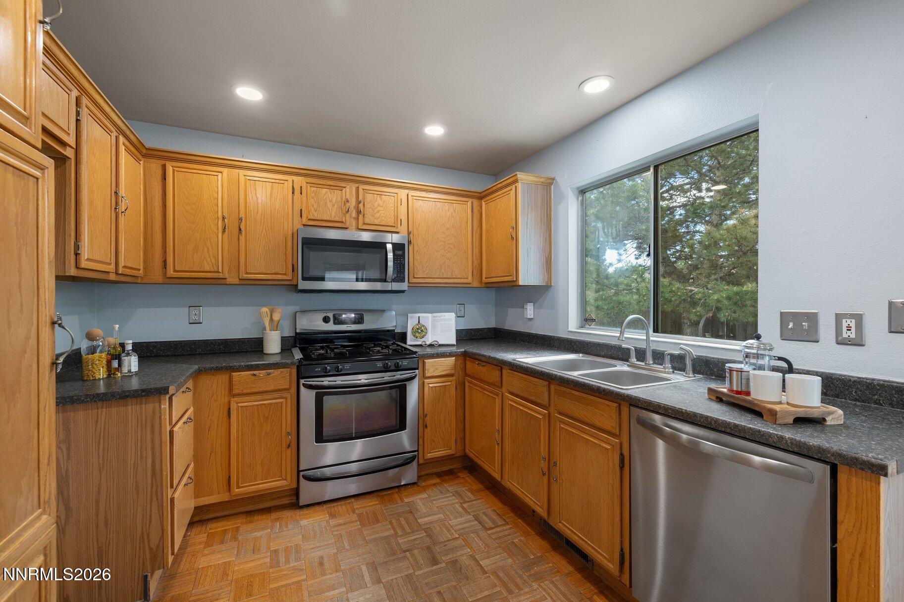8486 Piper Place Property Photo 8