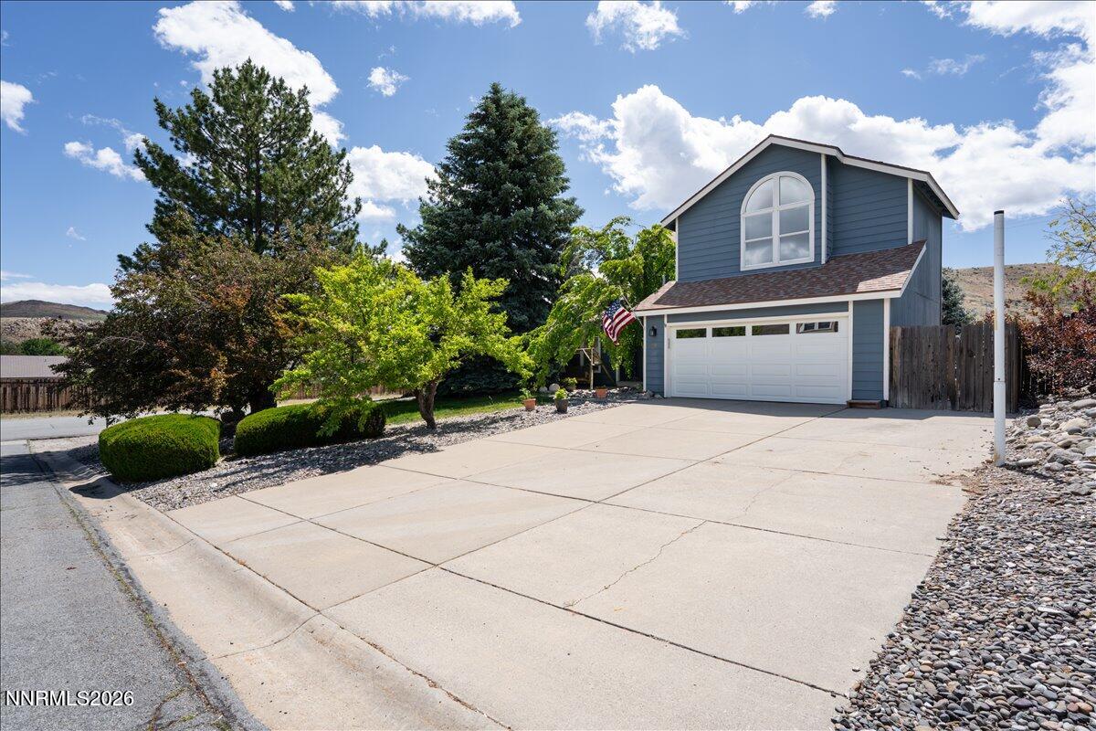 10 Eagle Claw Court Property Photo 1