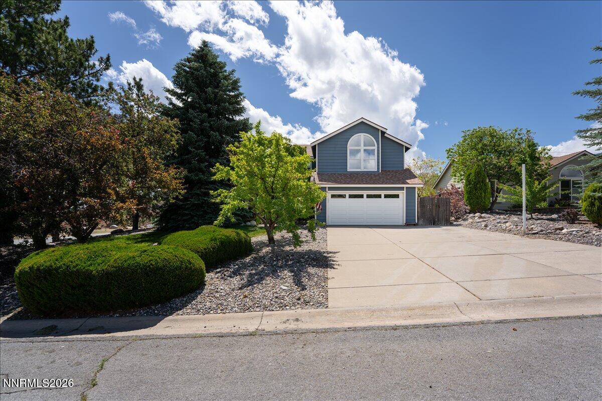 10 Eagle Claw Court Property Photo 2