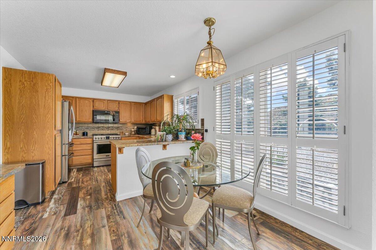 10 Eagle Claw Court Property Photo 16