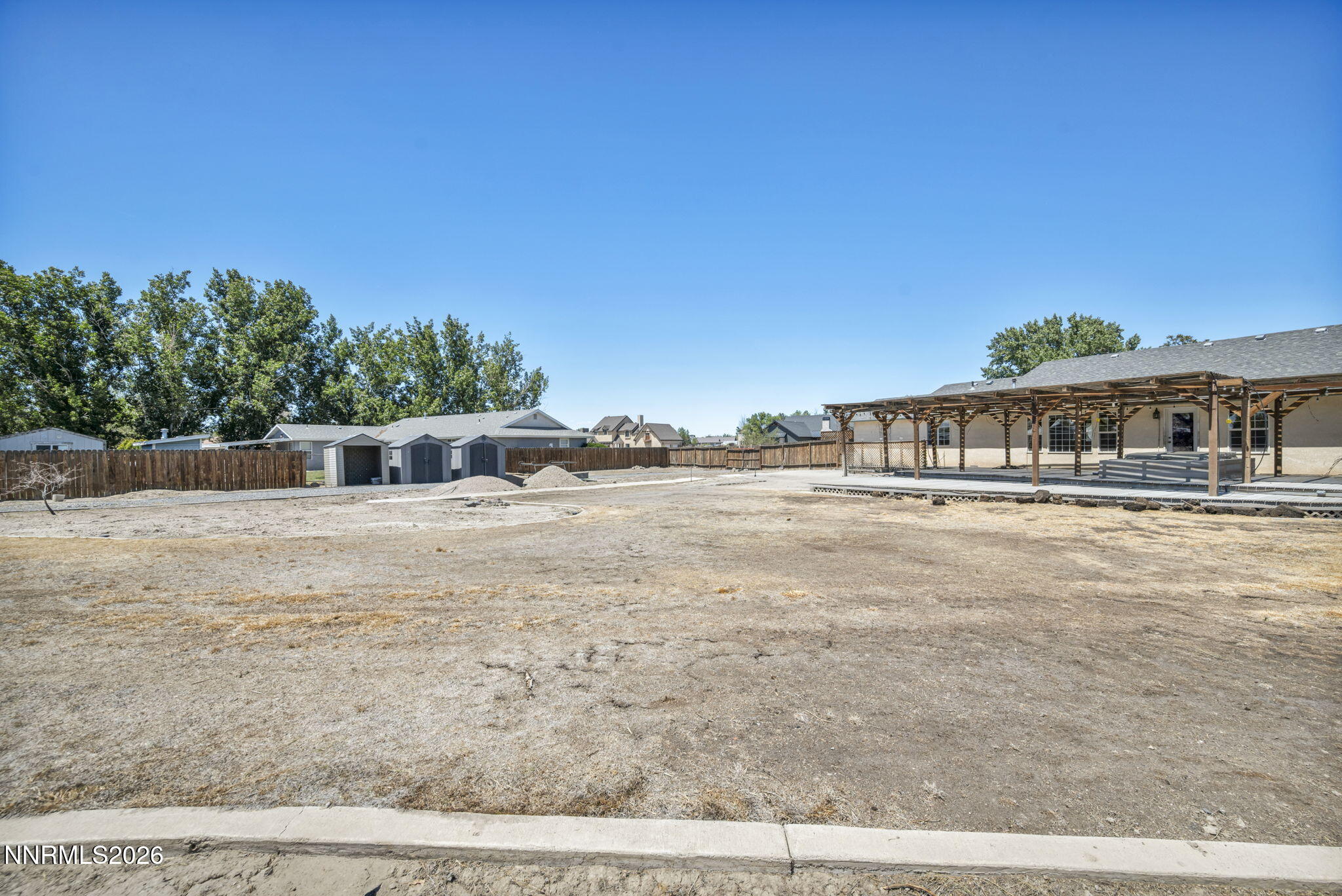 1221 Golden Park Way Property Photo 39