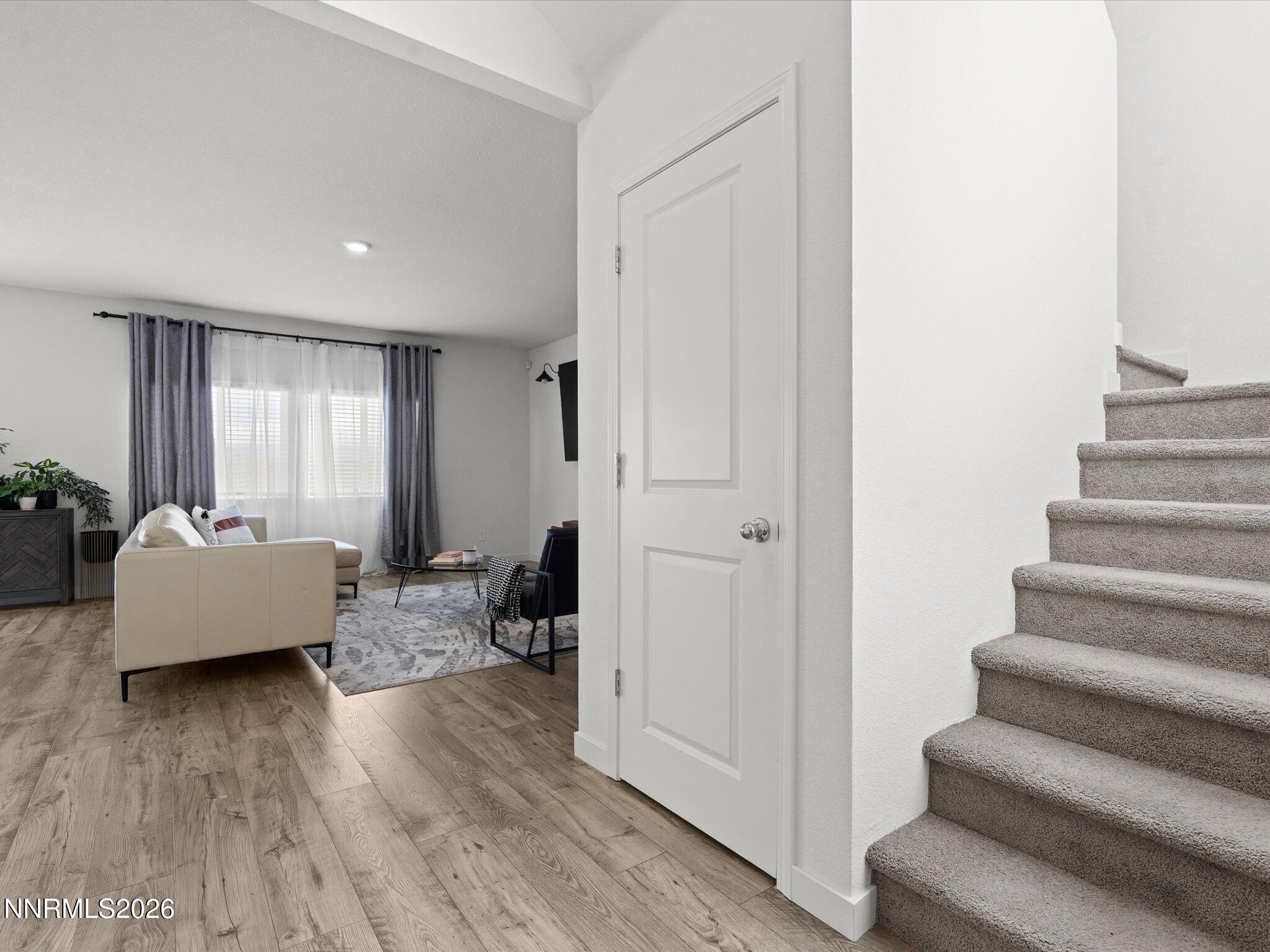 2050 Painted Sky Way Property Photo 7