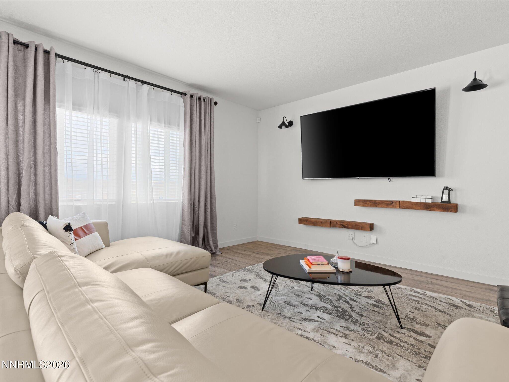 2050 Painted Sky Way Property Photo 10