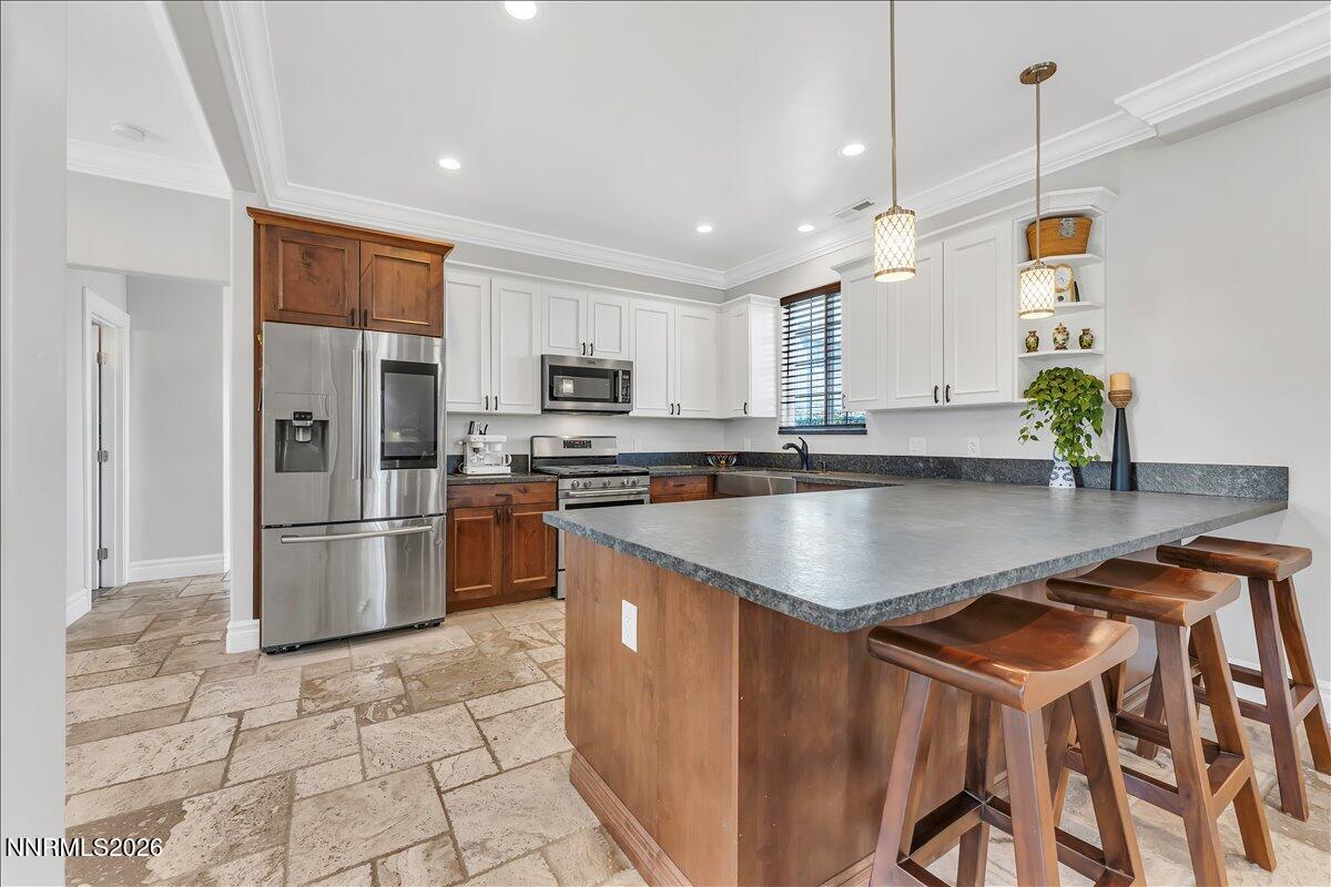 231 Gardner Street Property Photo 4