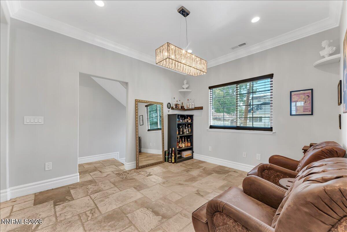 231 Gardner Street Property Photo 6