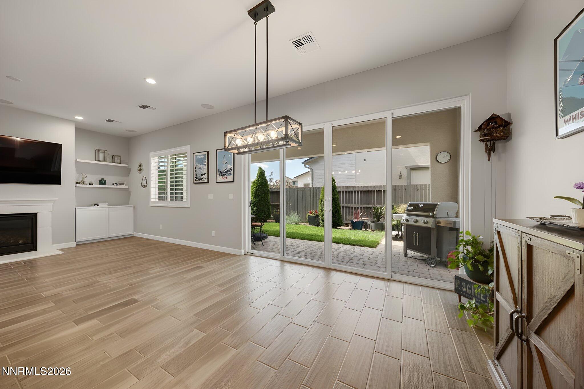 905 Iron River Court Property Photo 14