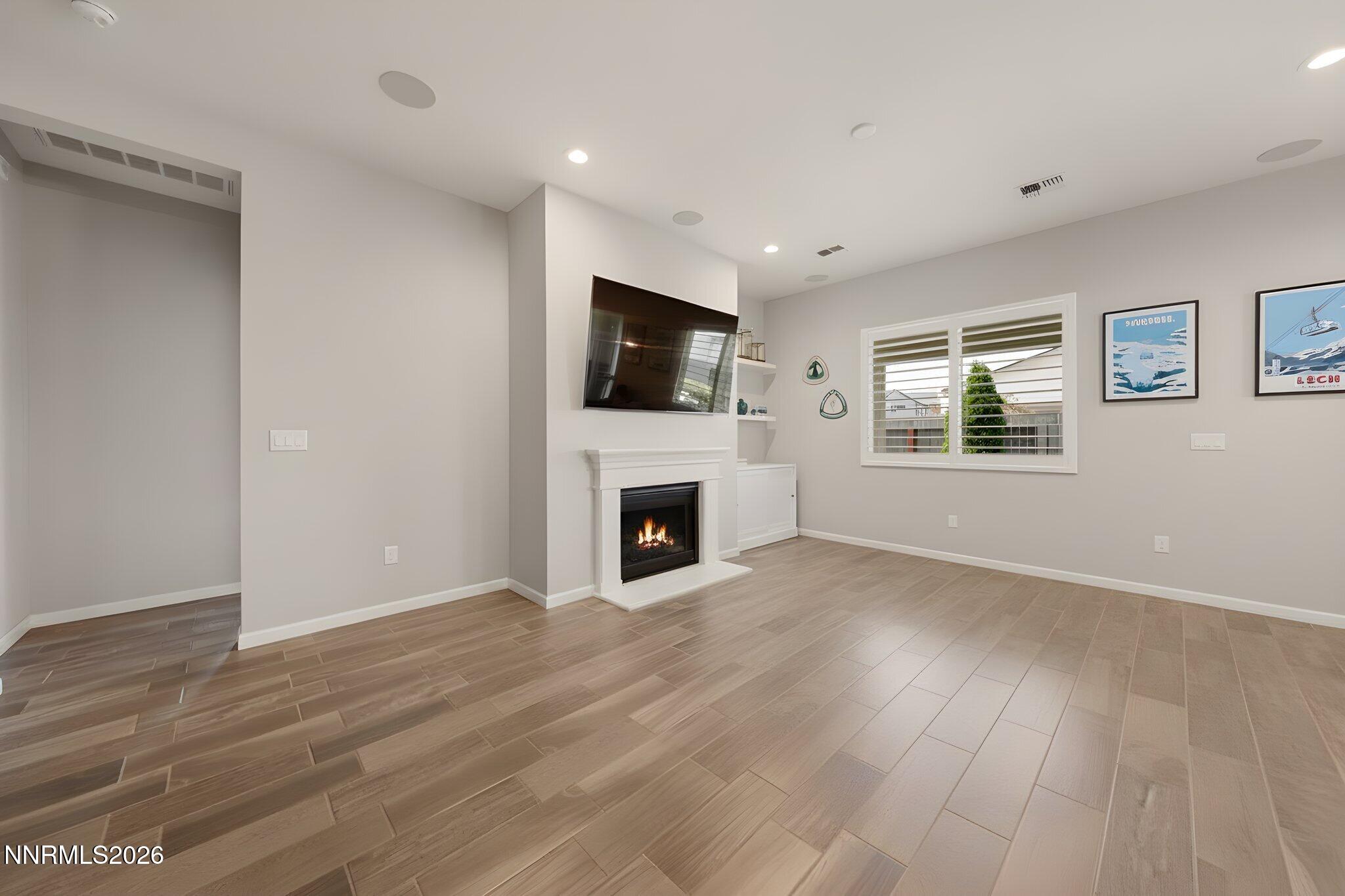 905 Iron River Court Property Photo 16