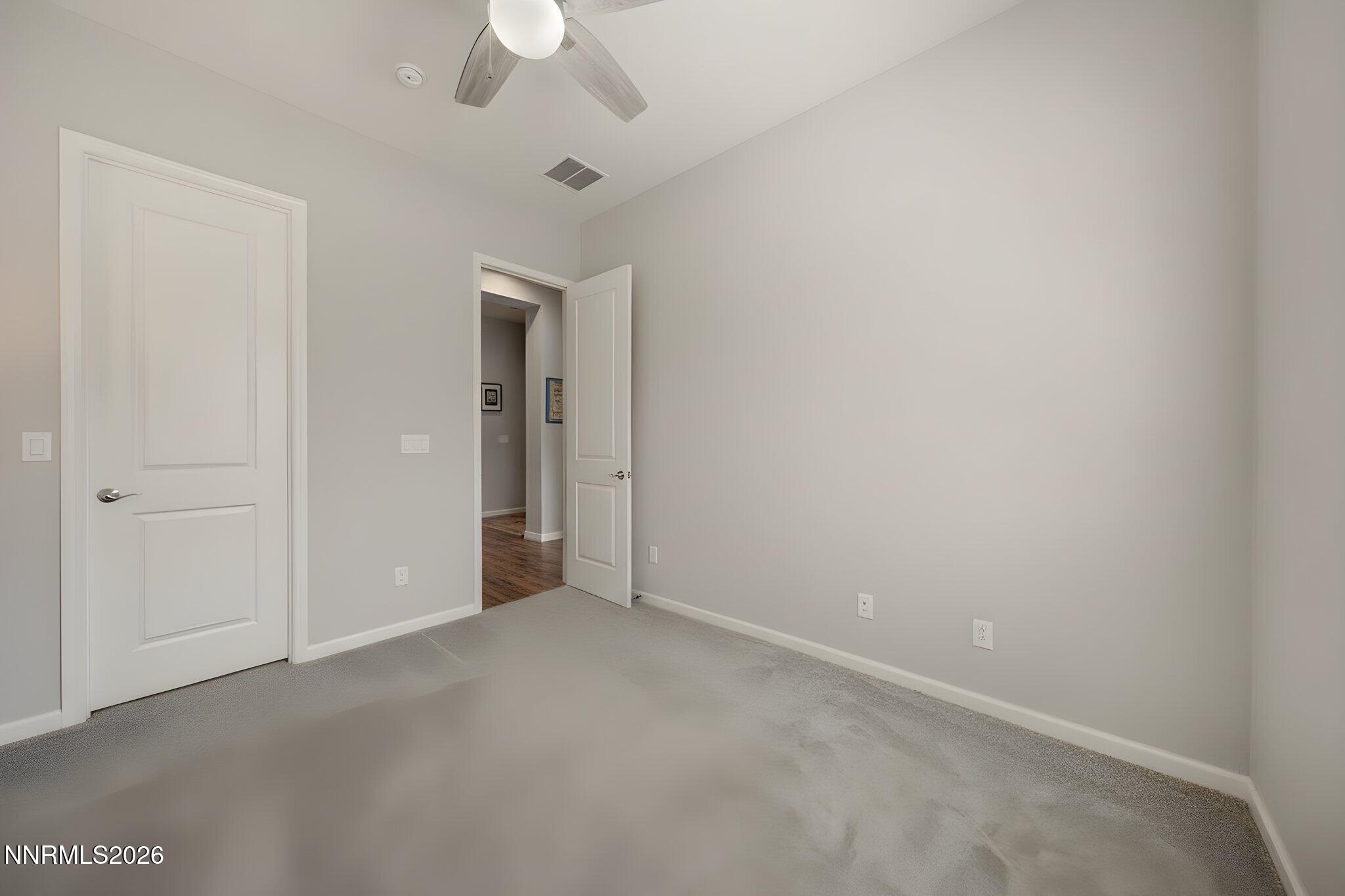905 Iron River Court Property Photo 32