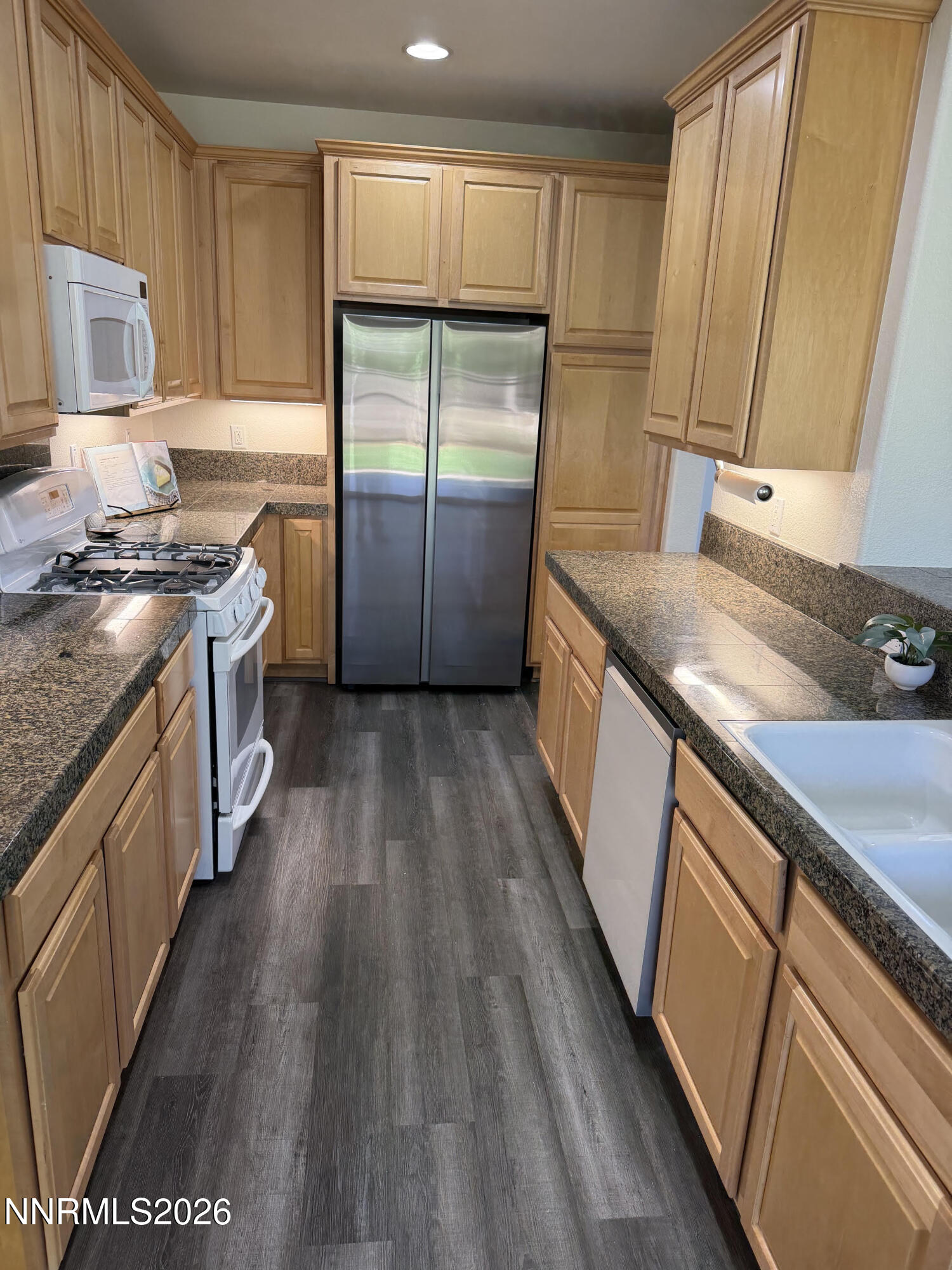 445 Sysonby Court Property Photo 12