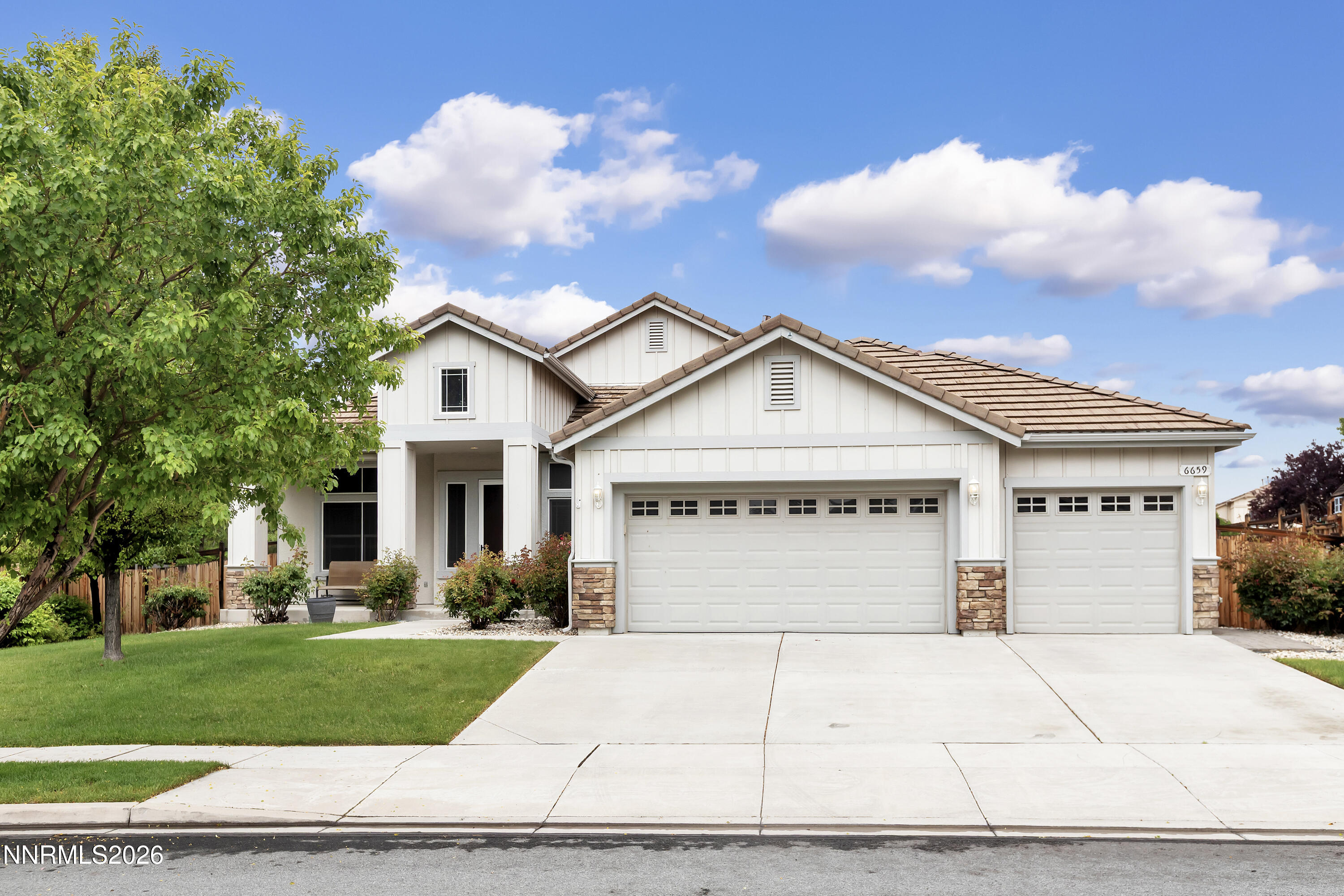6659 Equation Drive Property Photo 1