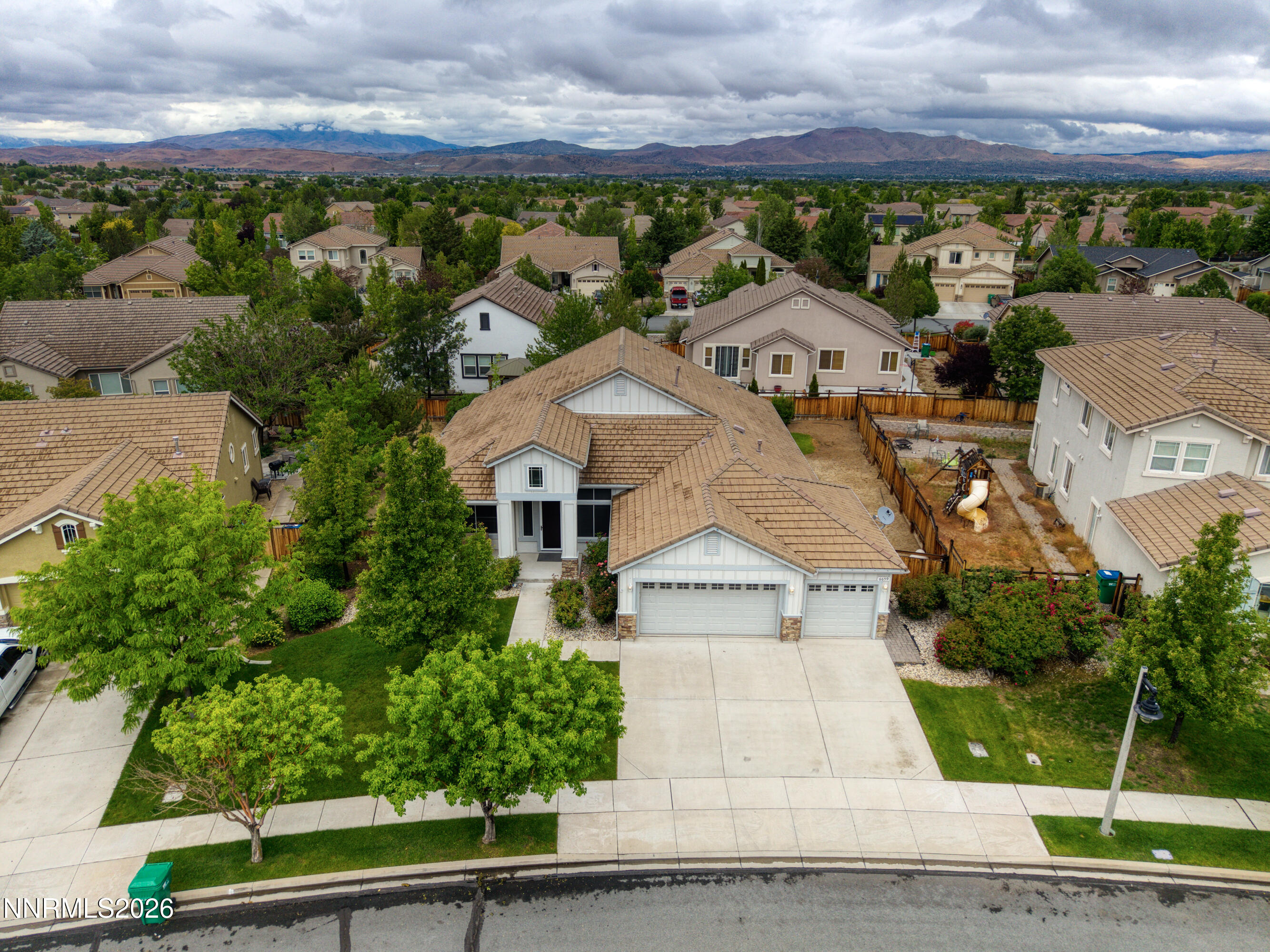 6659 Equation Drive Property Photo 2