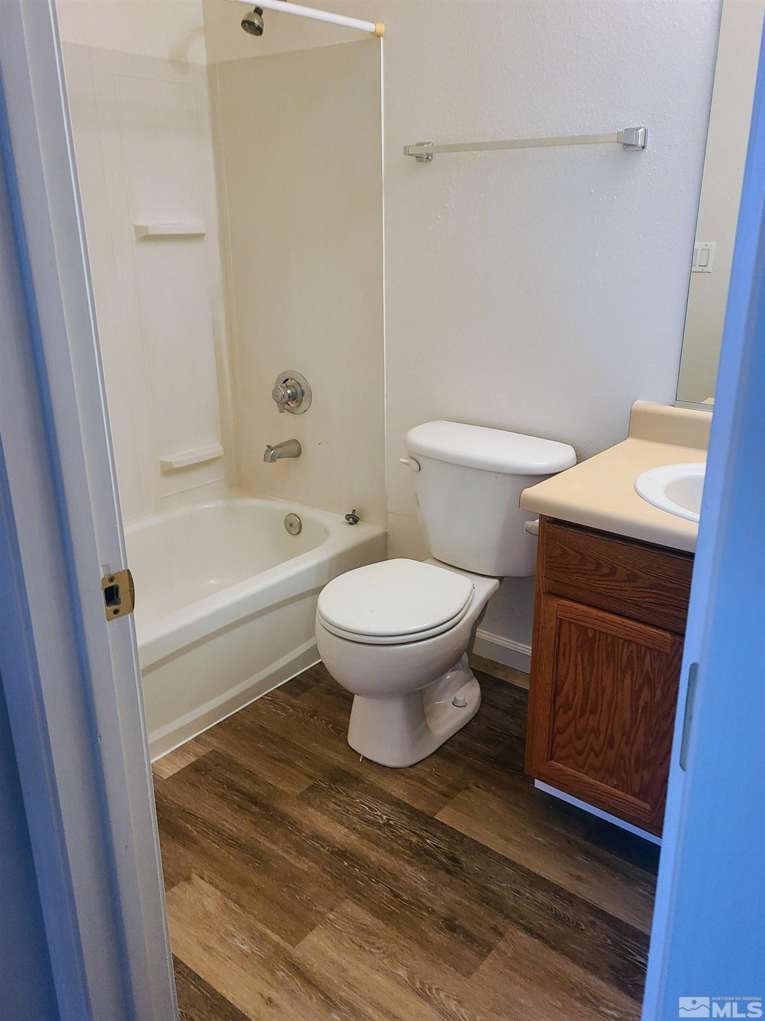 3300 Imperial Way Property Photo 6