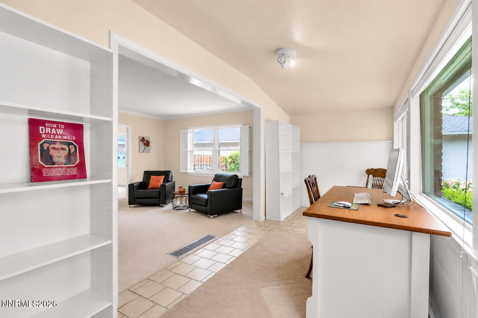 2265 Lindley Way Property Photo 17