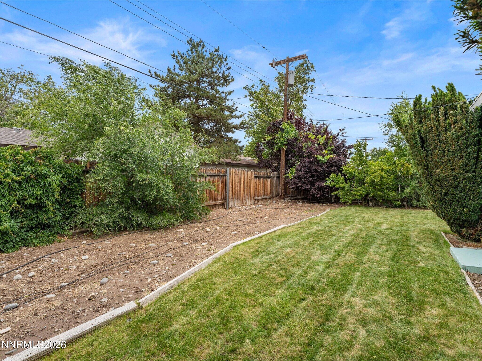 1675 Harvard Way Property Photo 6