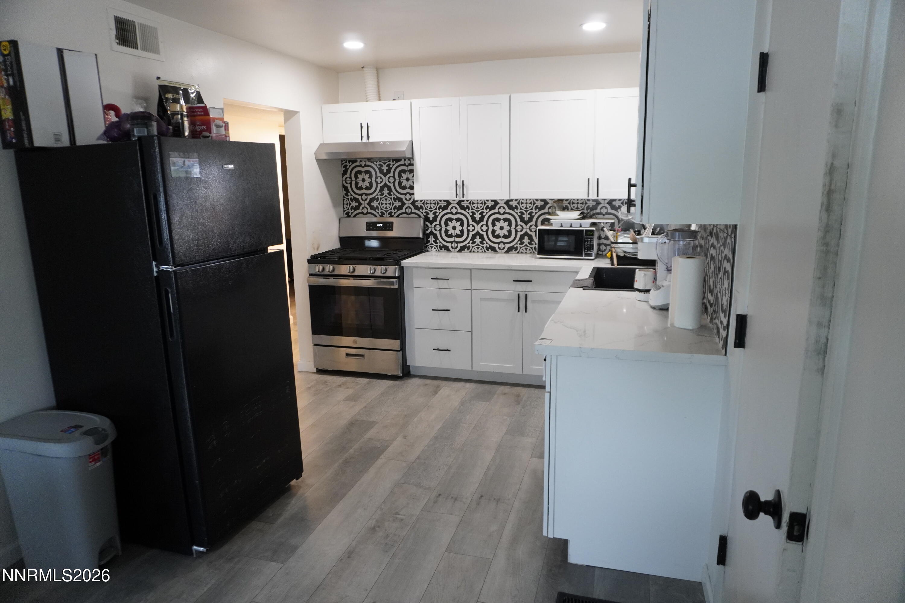 1570 Radcliffe Drive Property Photo 3