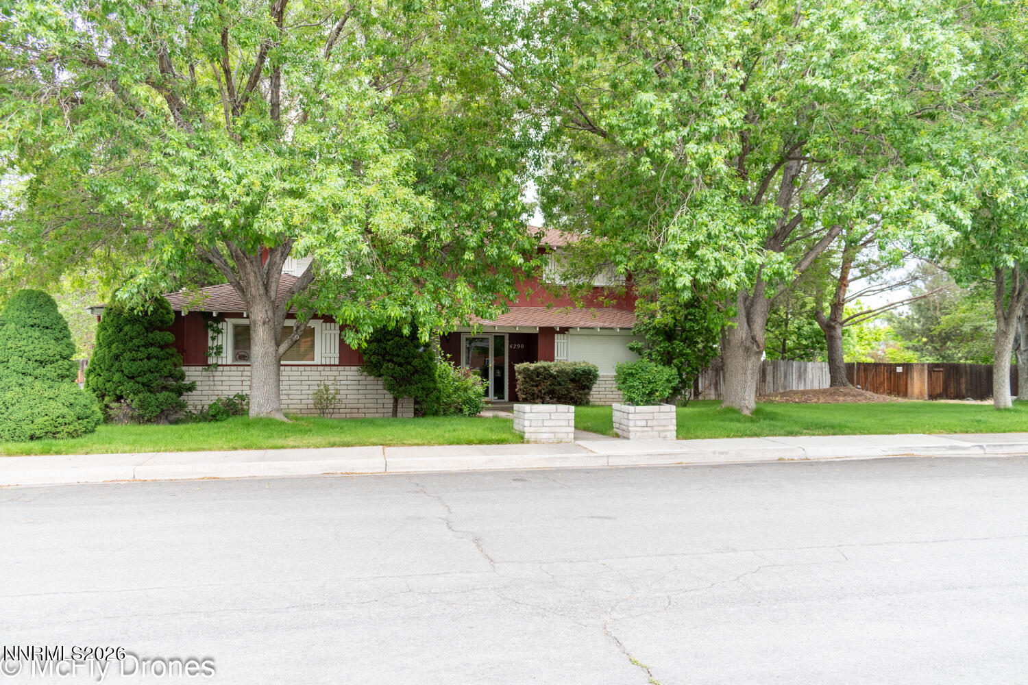 4290 Garlan Lane Property Photo 2