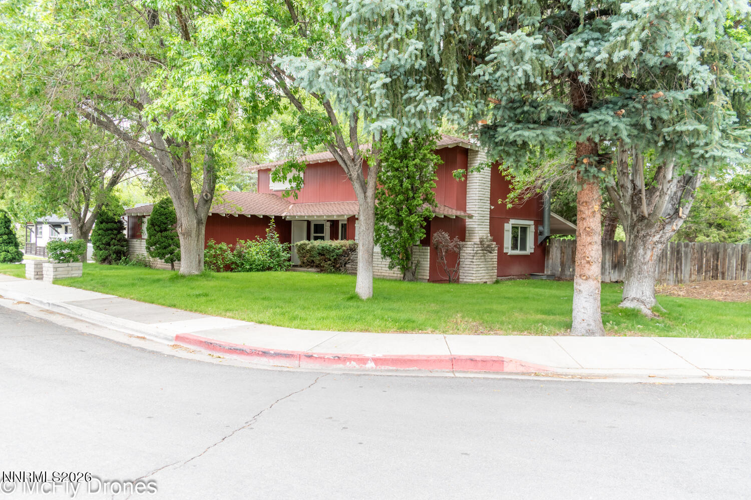 4290 Garlan Lane Property Photo 4
