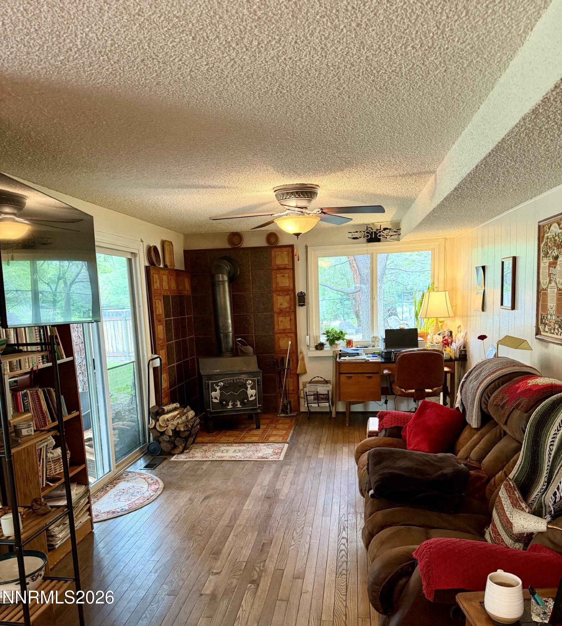 4290 Garlan Lane Property Photo 7