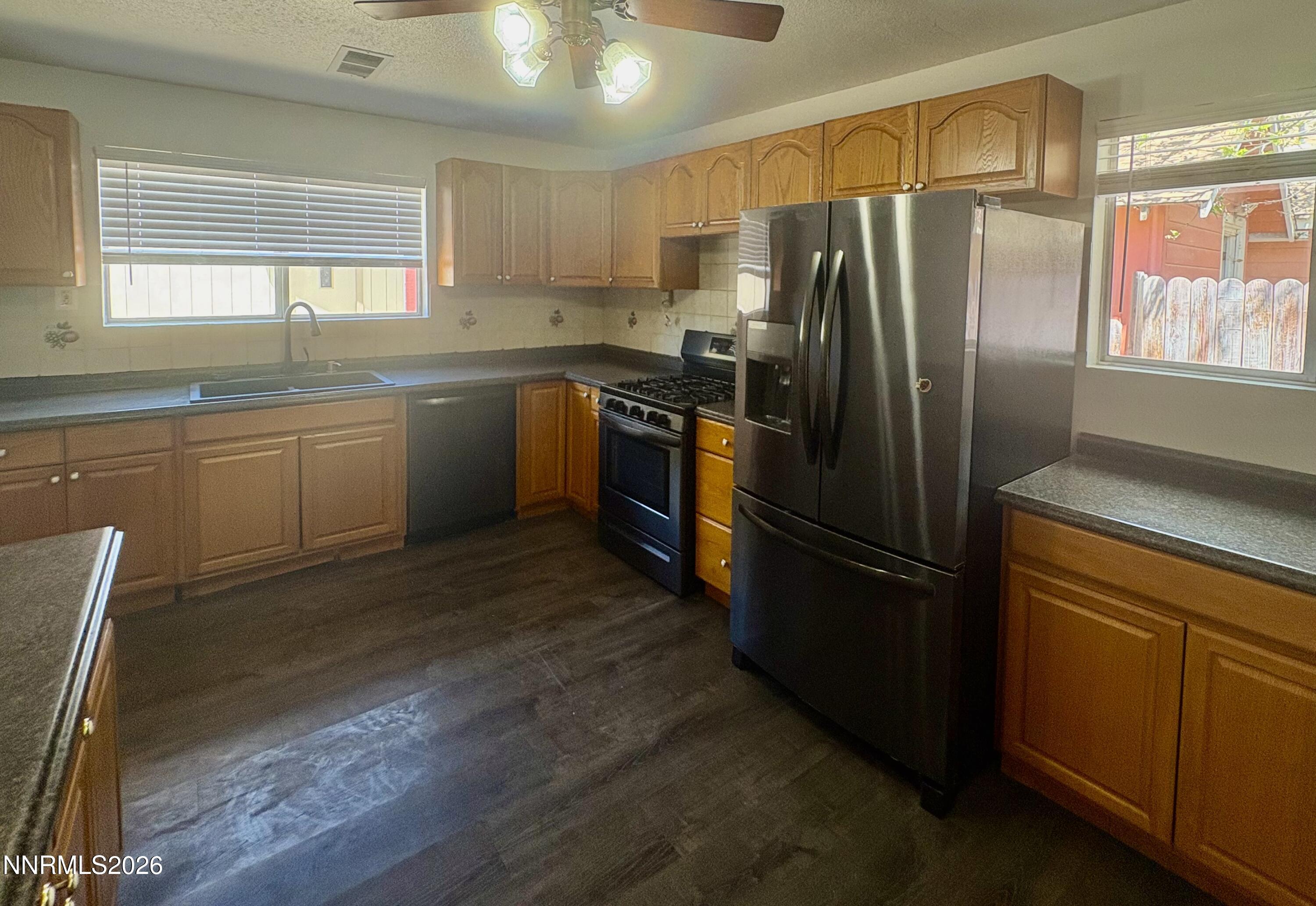 825 Franklin Avenue Property Photo 8