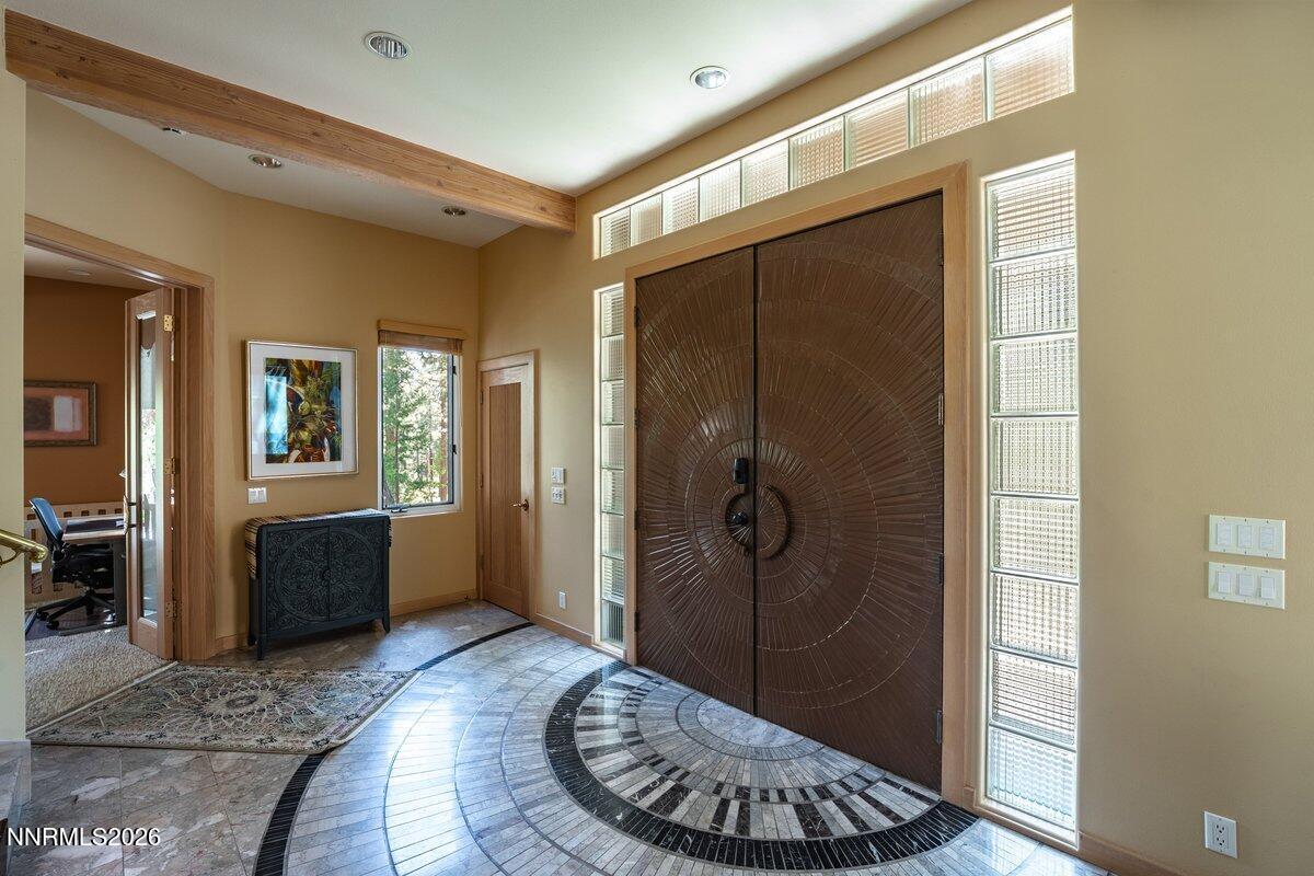 11 Kelly Circle Property Photo 8