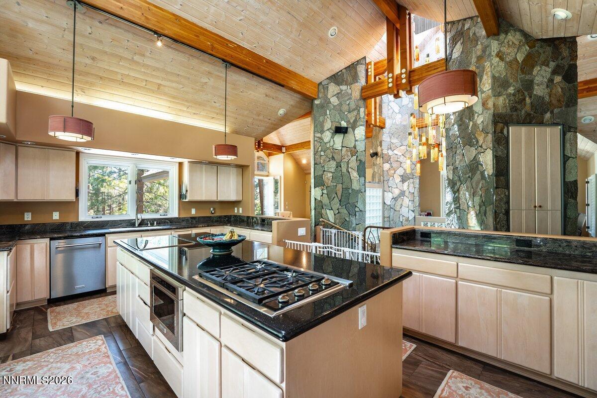 11 Kelly Circle Property Photo 13