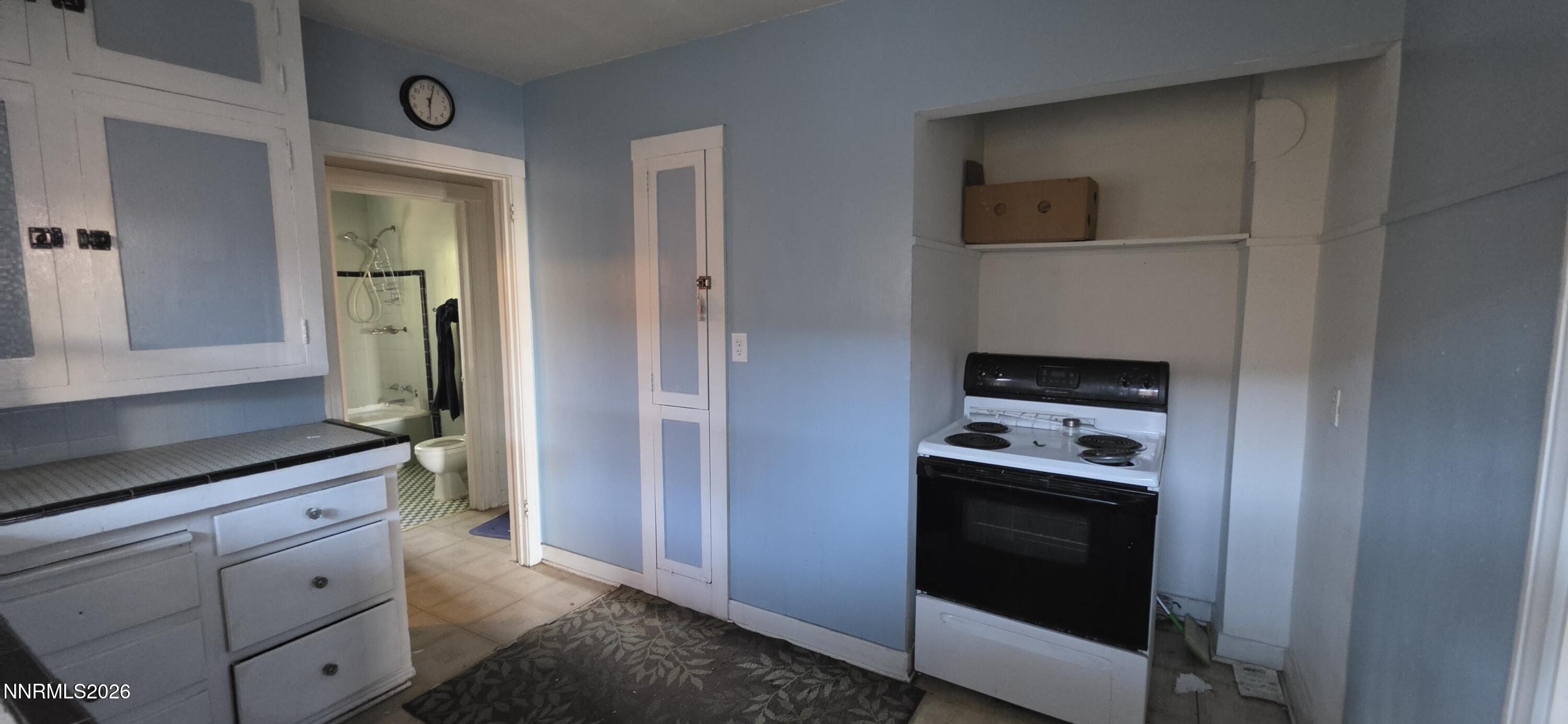 447 Vine Street Property Photo 7