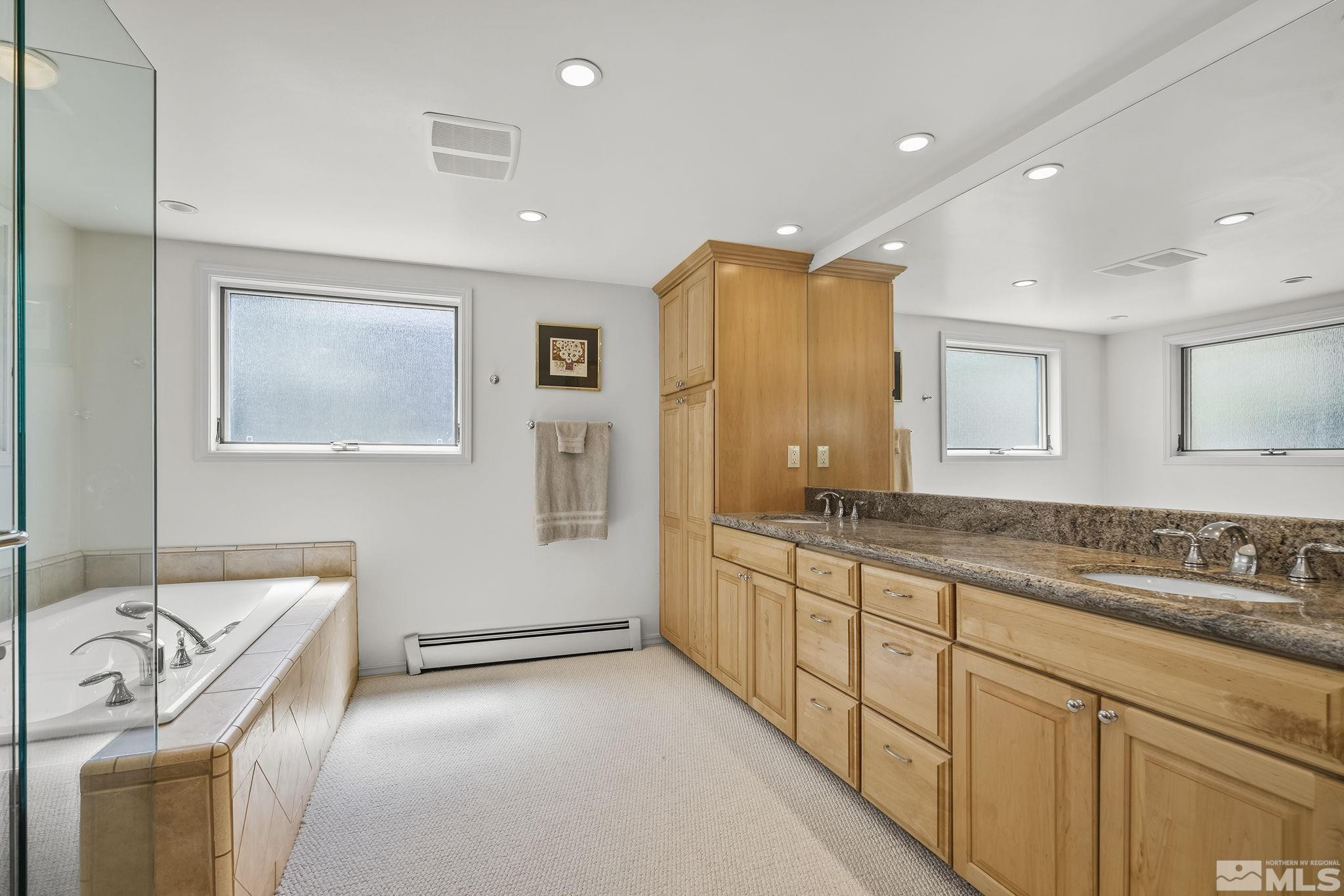 1374 Winding Way Property Photo 30
