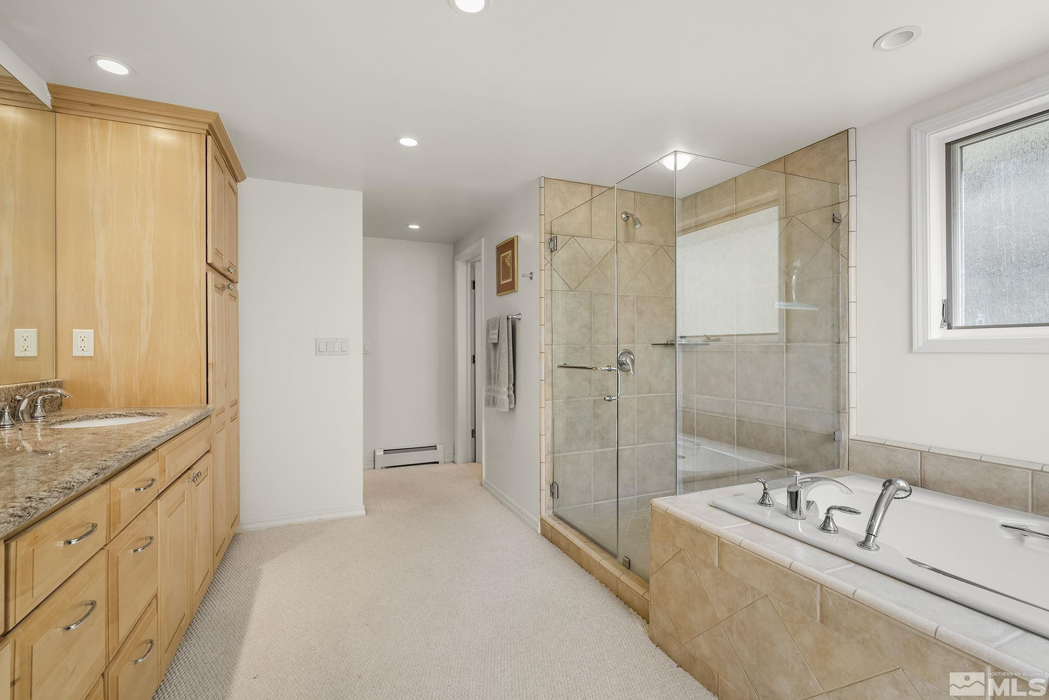 1374 Winding Way Property Photo 31