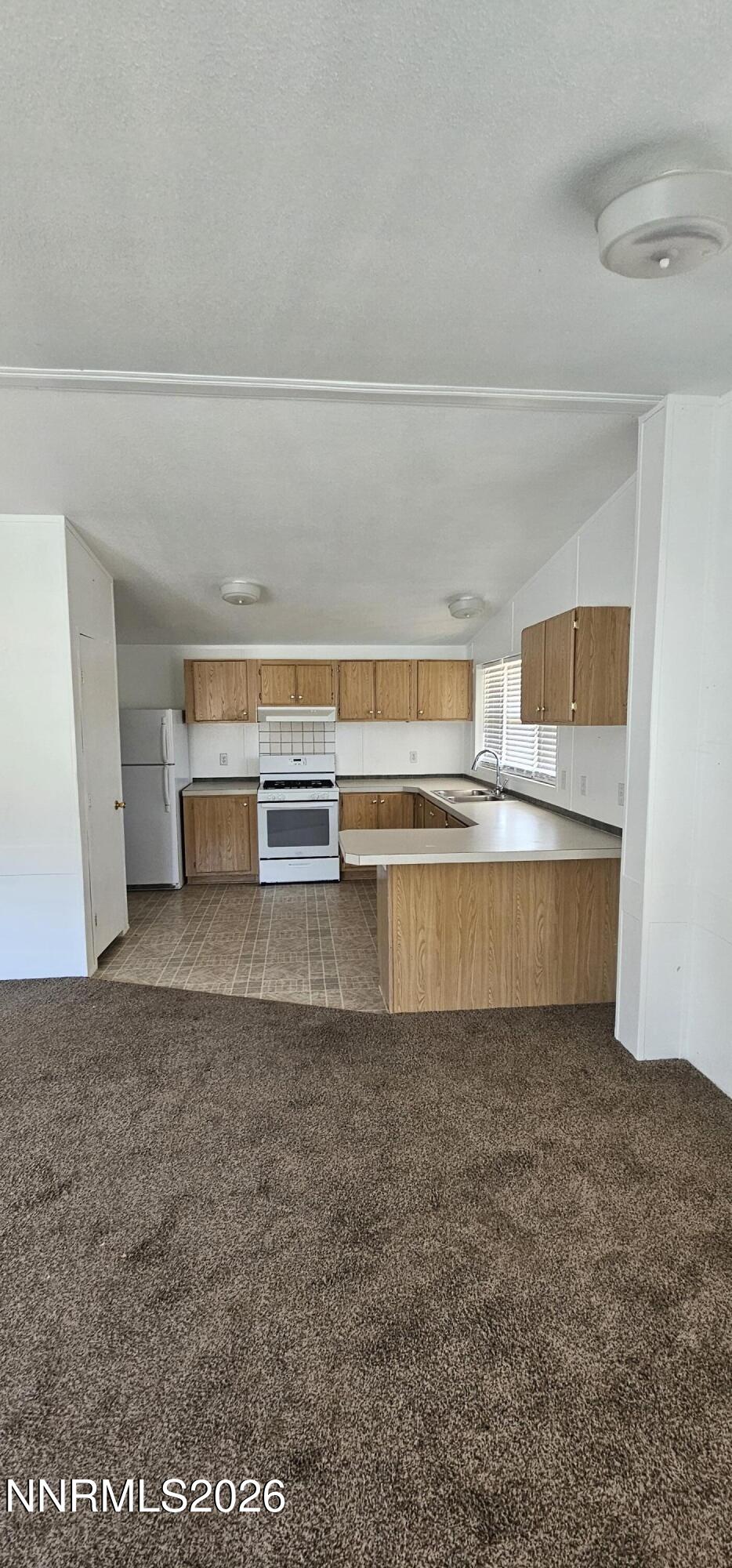 121 Del Drive Property Photo 12