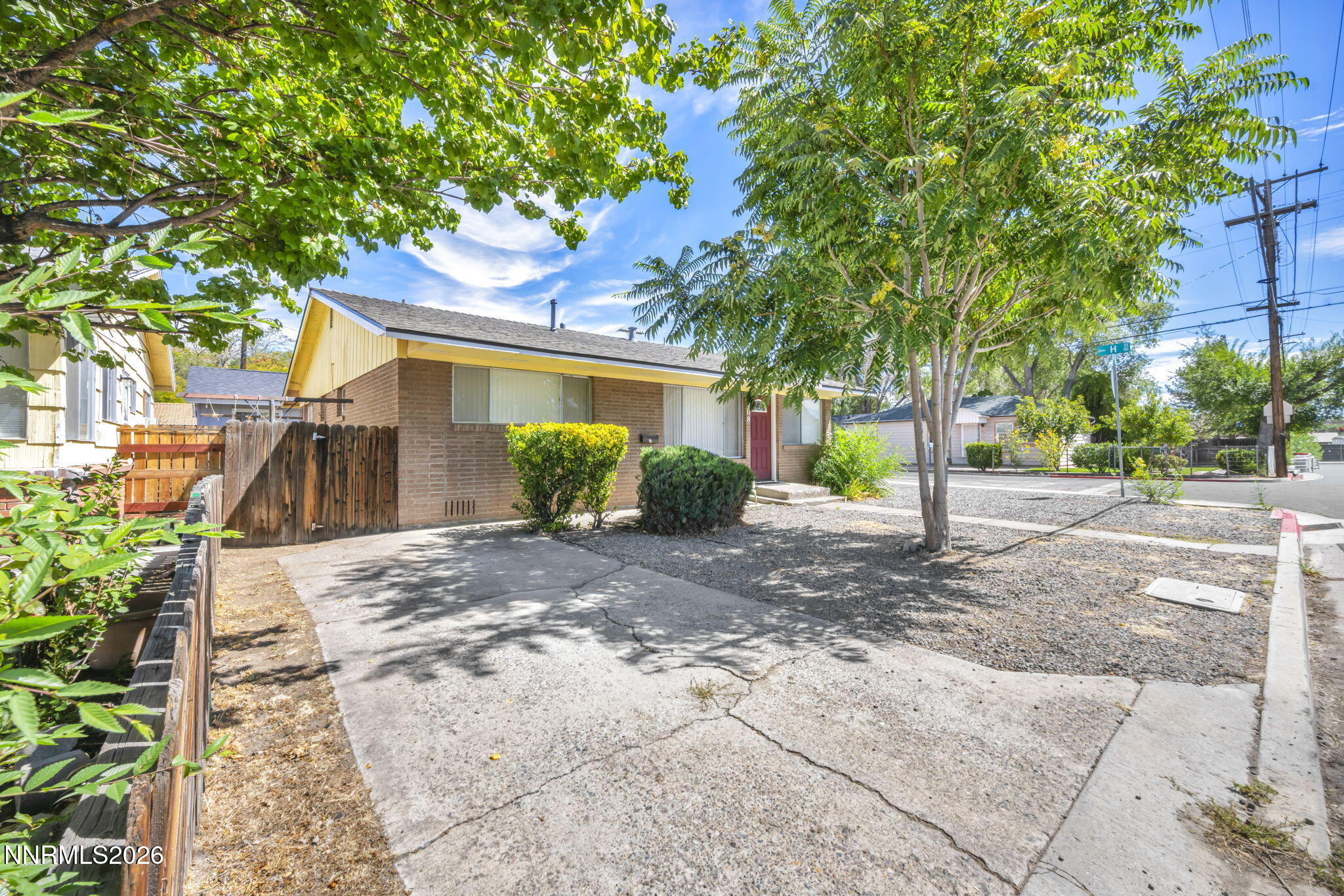 908 12th Street Property Photo 2