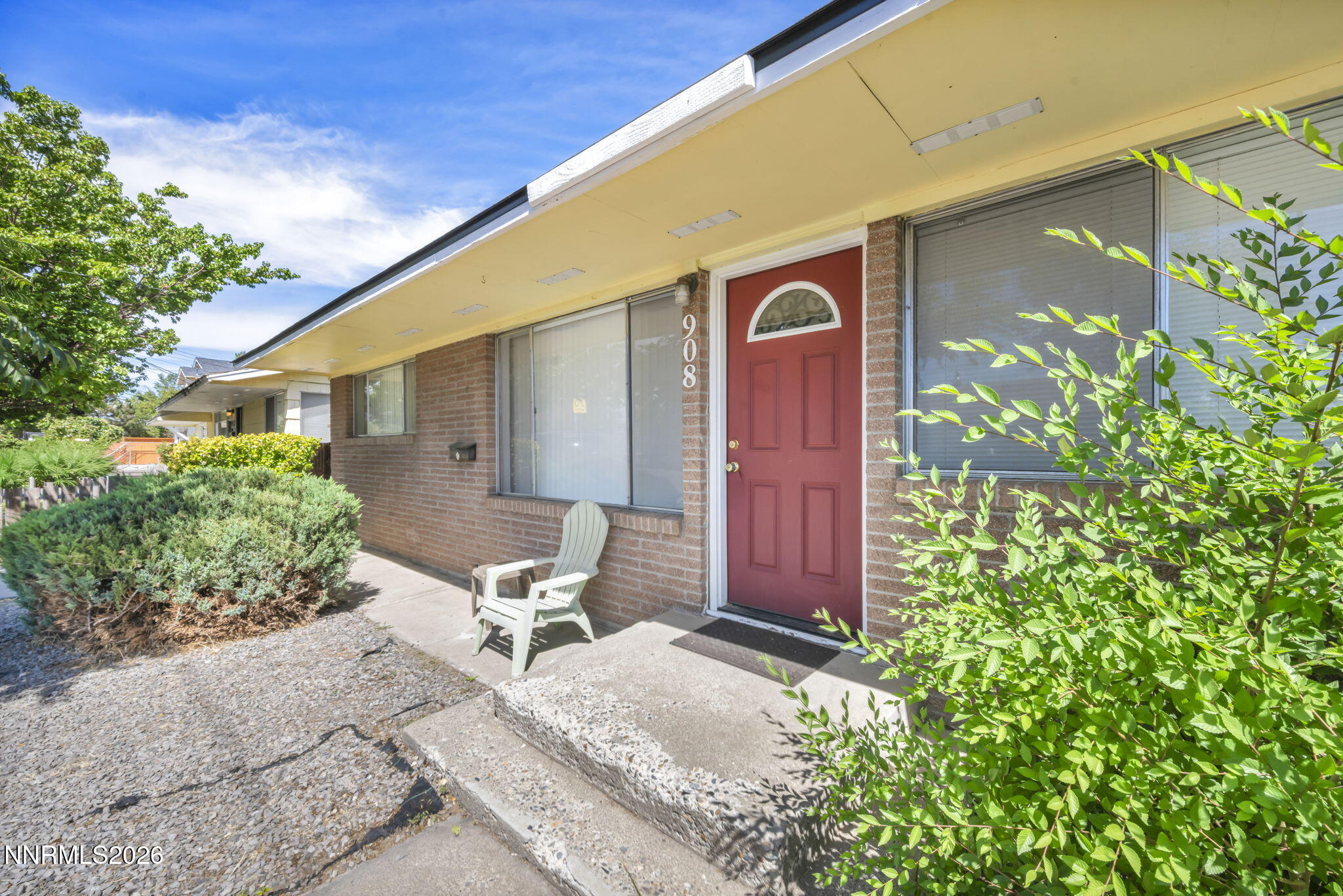 908 12th Street Property Photo 3