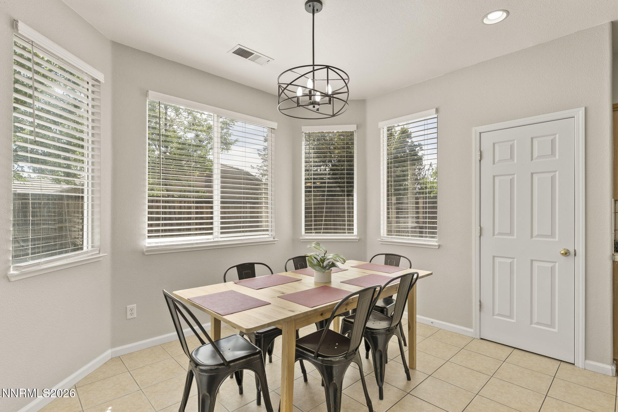 10640 Arbor Way Property Photo 7