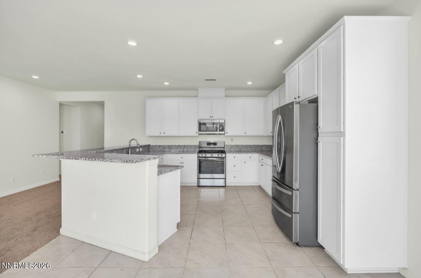 735 Roberts Creek Drive Property Photo 7