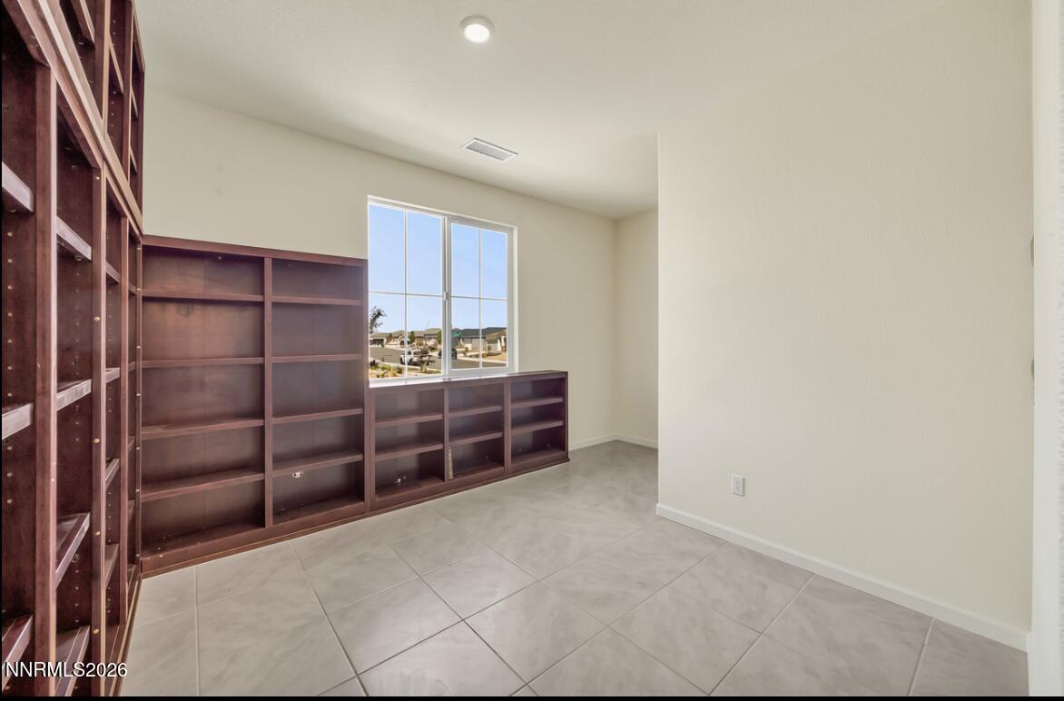 735 Roberts Creek Drive Property Photo 10