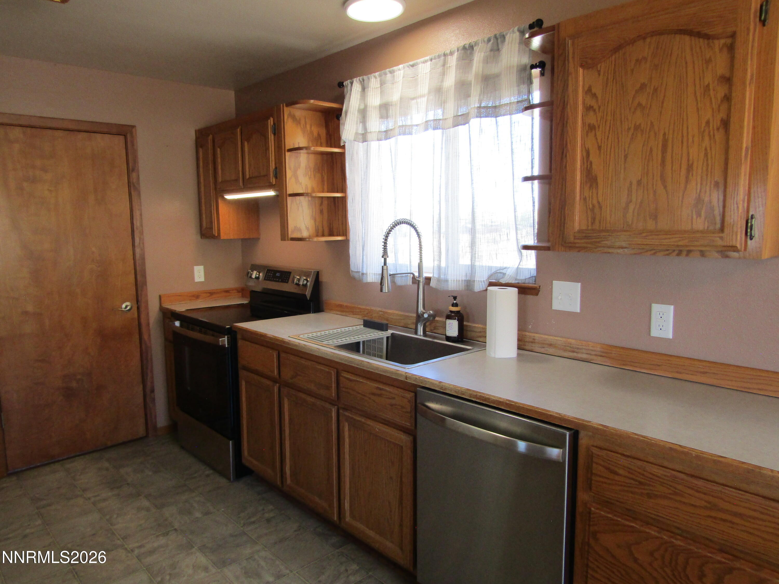 15 Juniper Way Property Photo 10