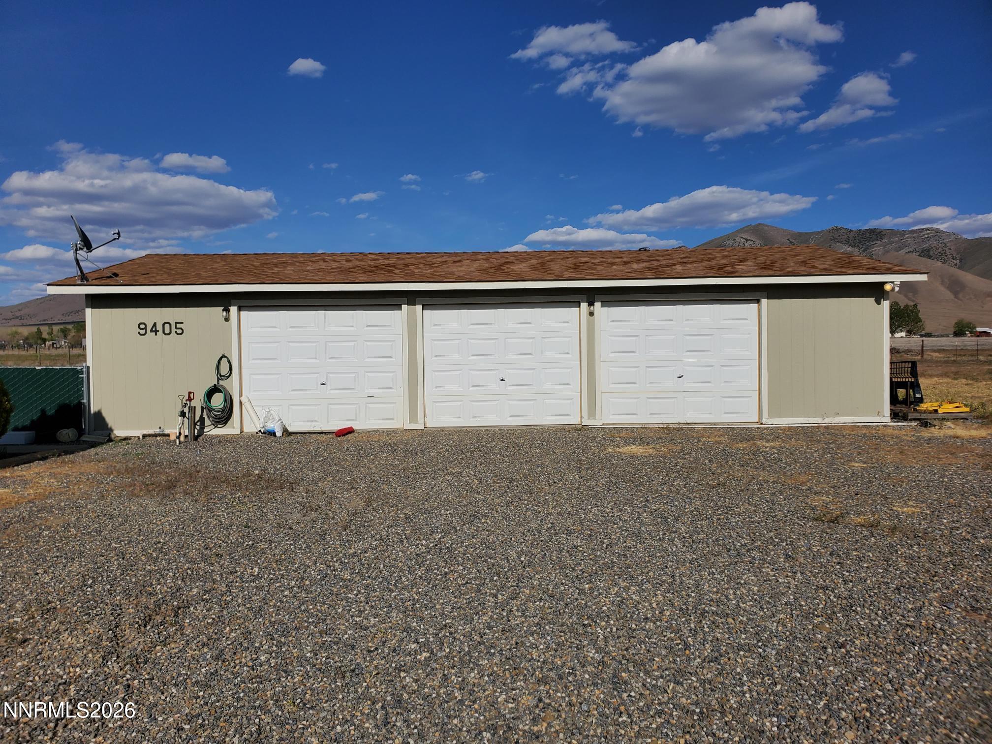 9405 Betty Lane Property Photo 7