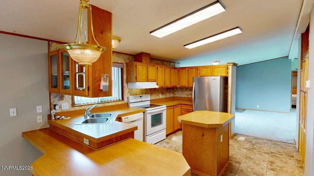9405 Betty Lane Property Photo 13