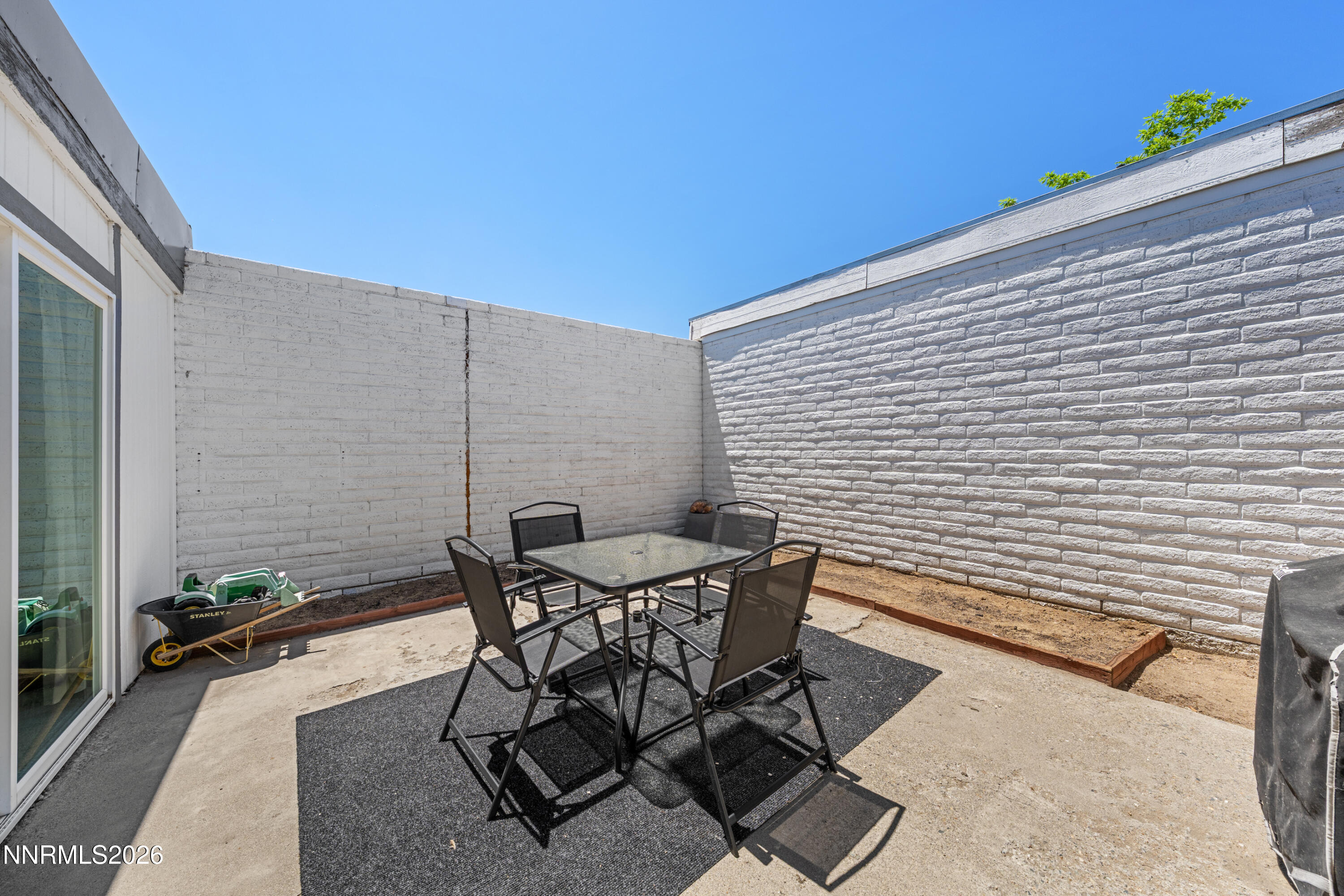 21 Castle Way Property Photo 19