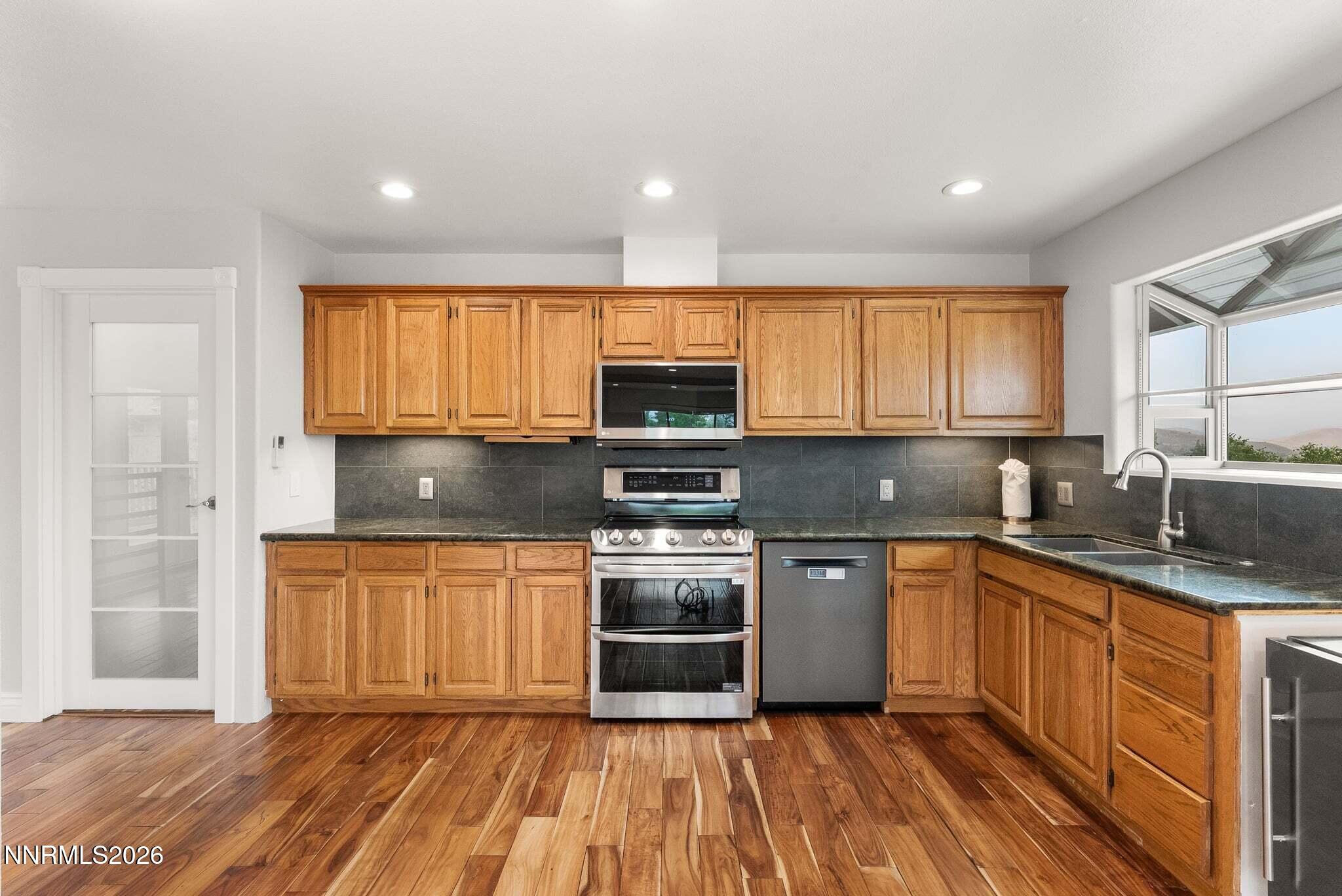 14570 Virginia Foothills Drive Property Photo 13