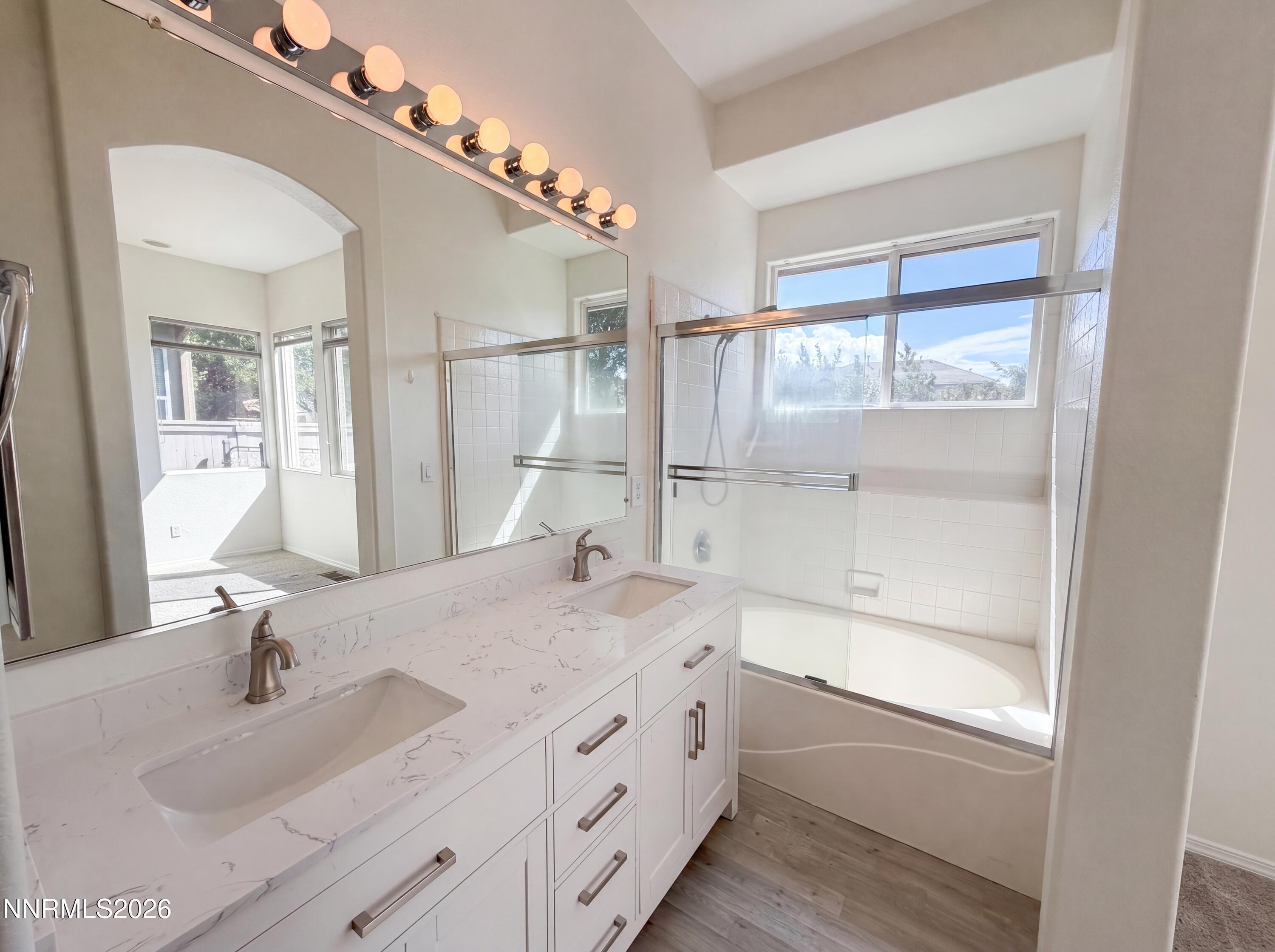 9889 Northrup Drive Property Photo 10