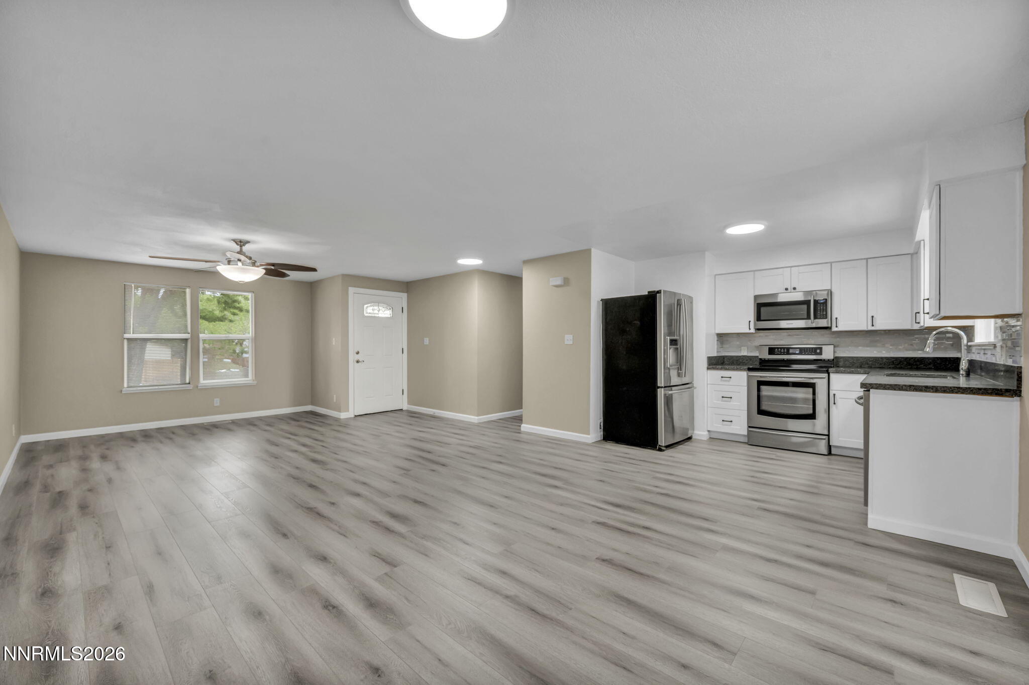 3860 Allen Glen Drive Property Photo 7