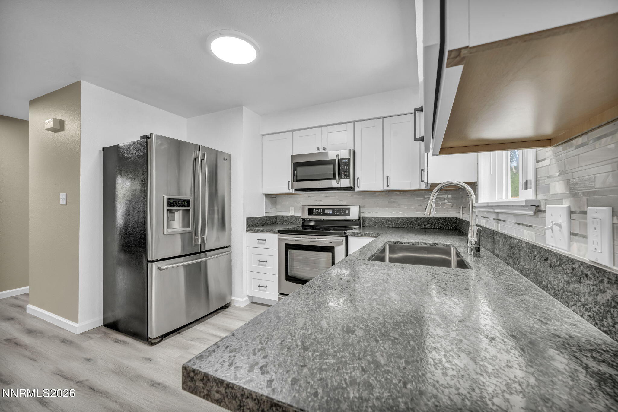 3860 Allen Glen Drive Property Photo 11