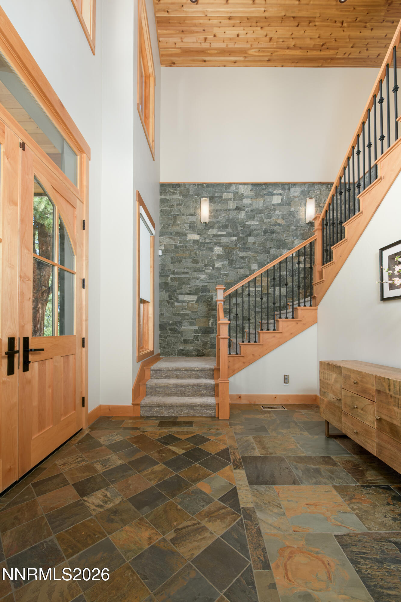 256 Forest Hill Way Property Photo 8