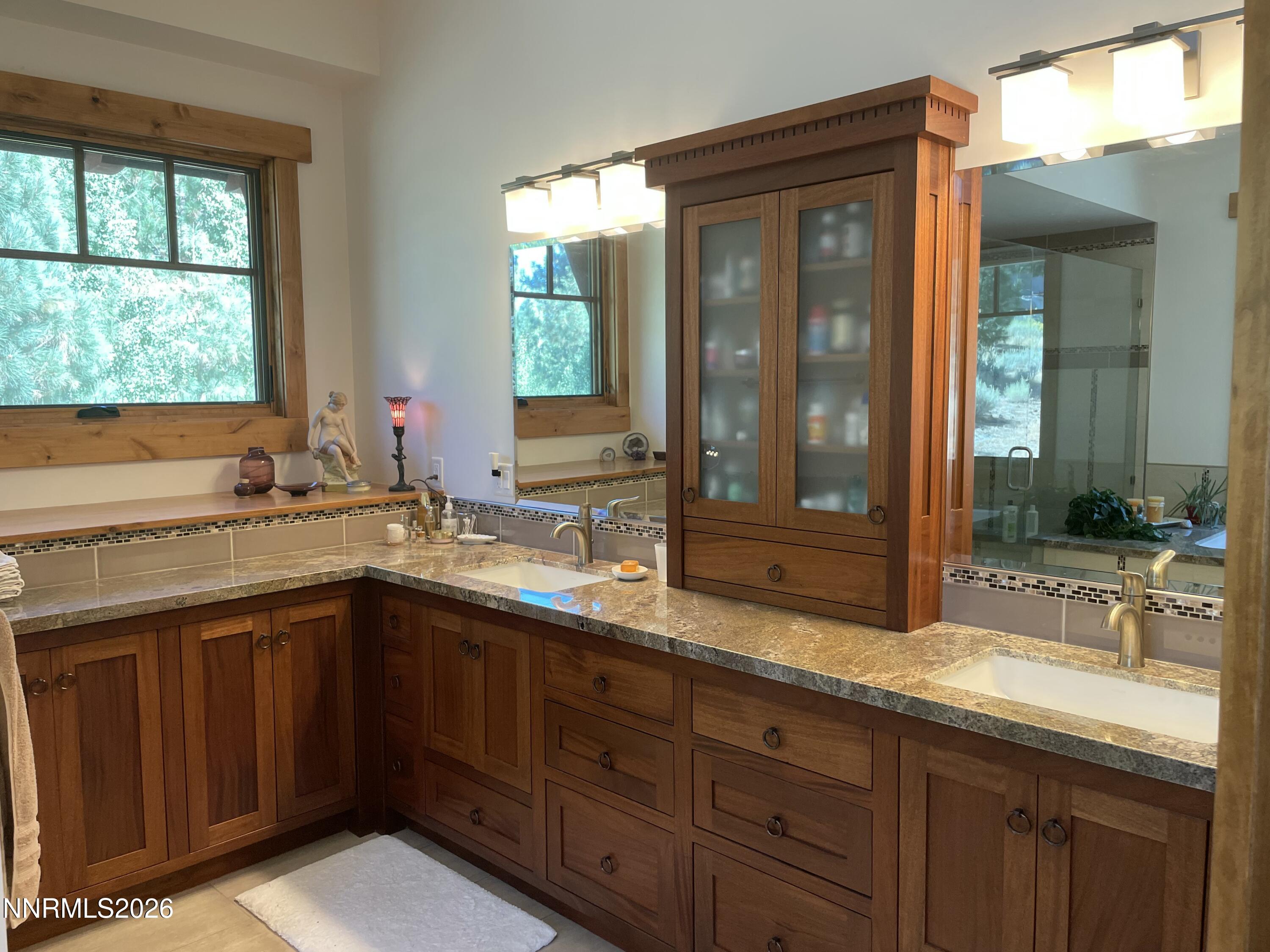 271 Forest Hill Way Property Photo 43